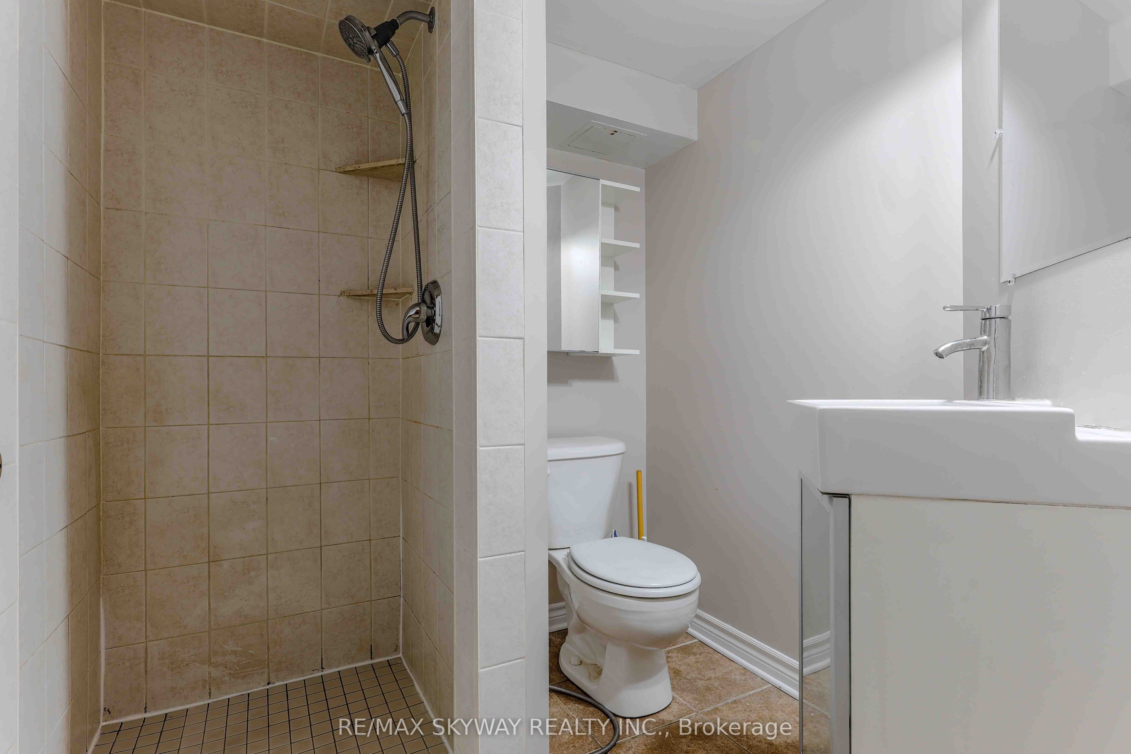 724 Brant Street Property Photo 34