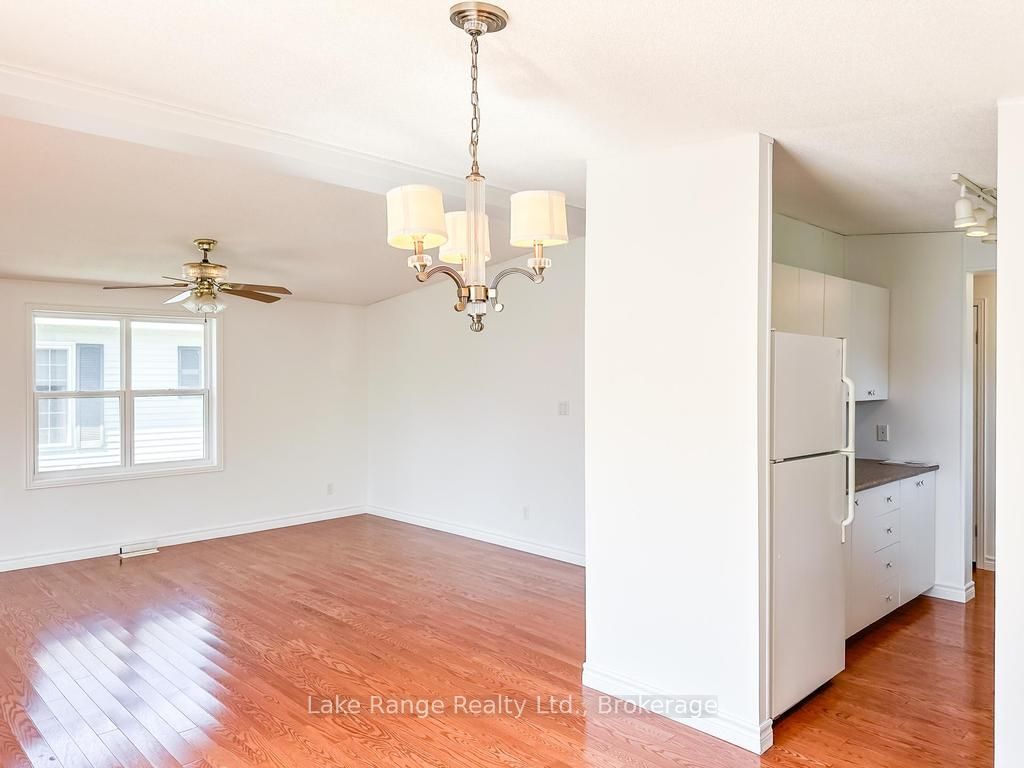 8 Cherokee Lane E Property Photo 12