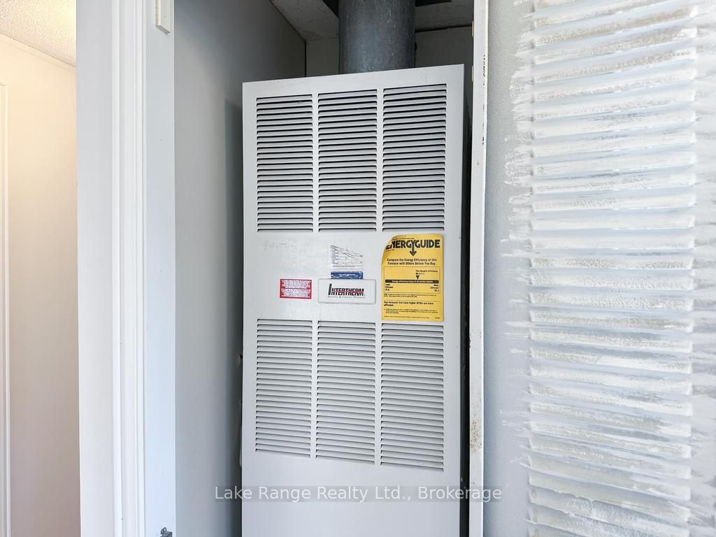 8 Cherokee Lane E Property Photo 13