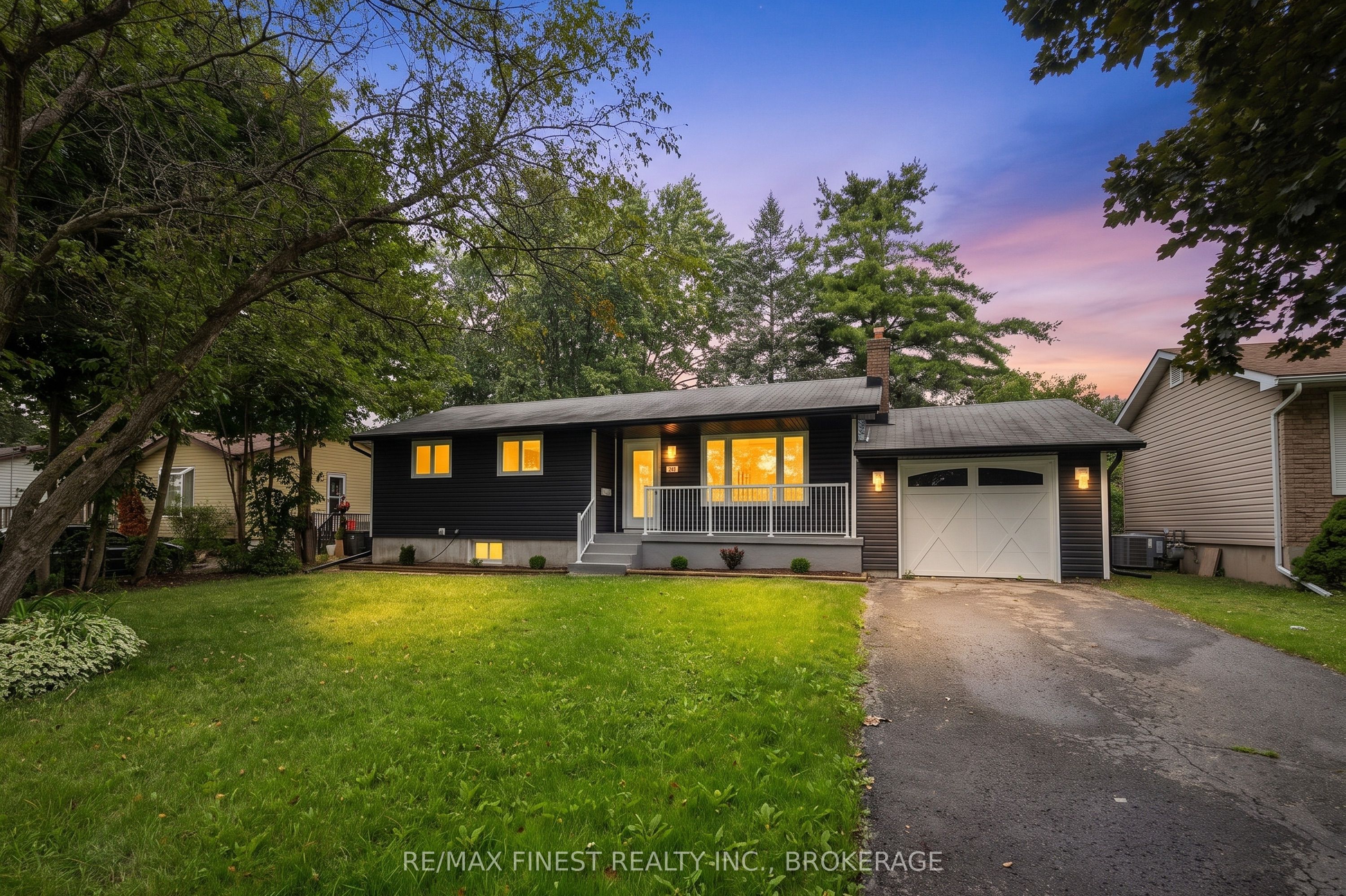 687 Willis Street Property Photo 1