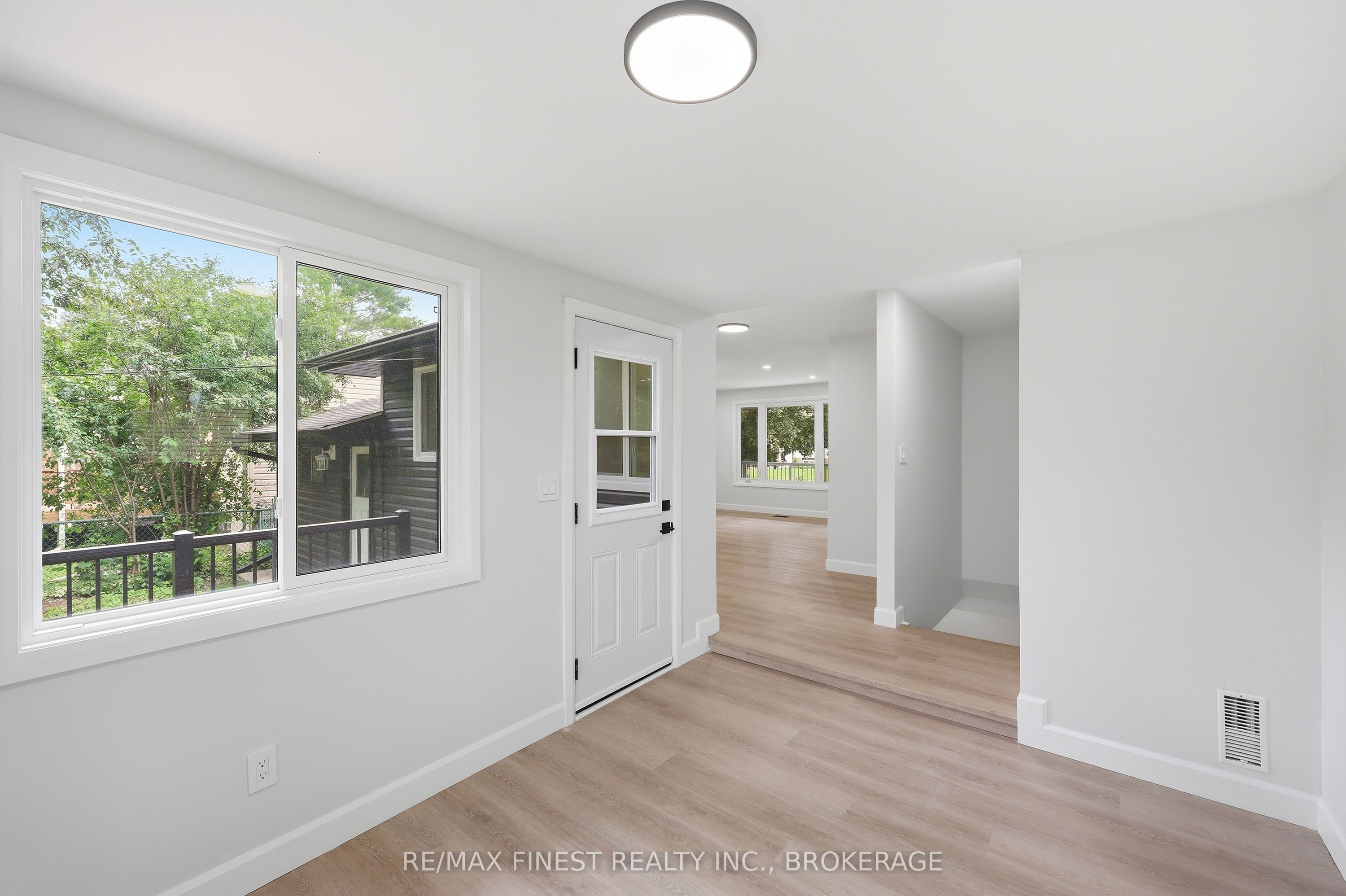 687 Willis Street Property Photo 21