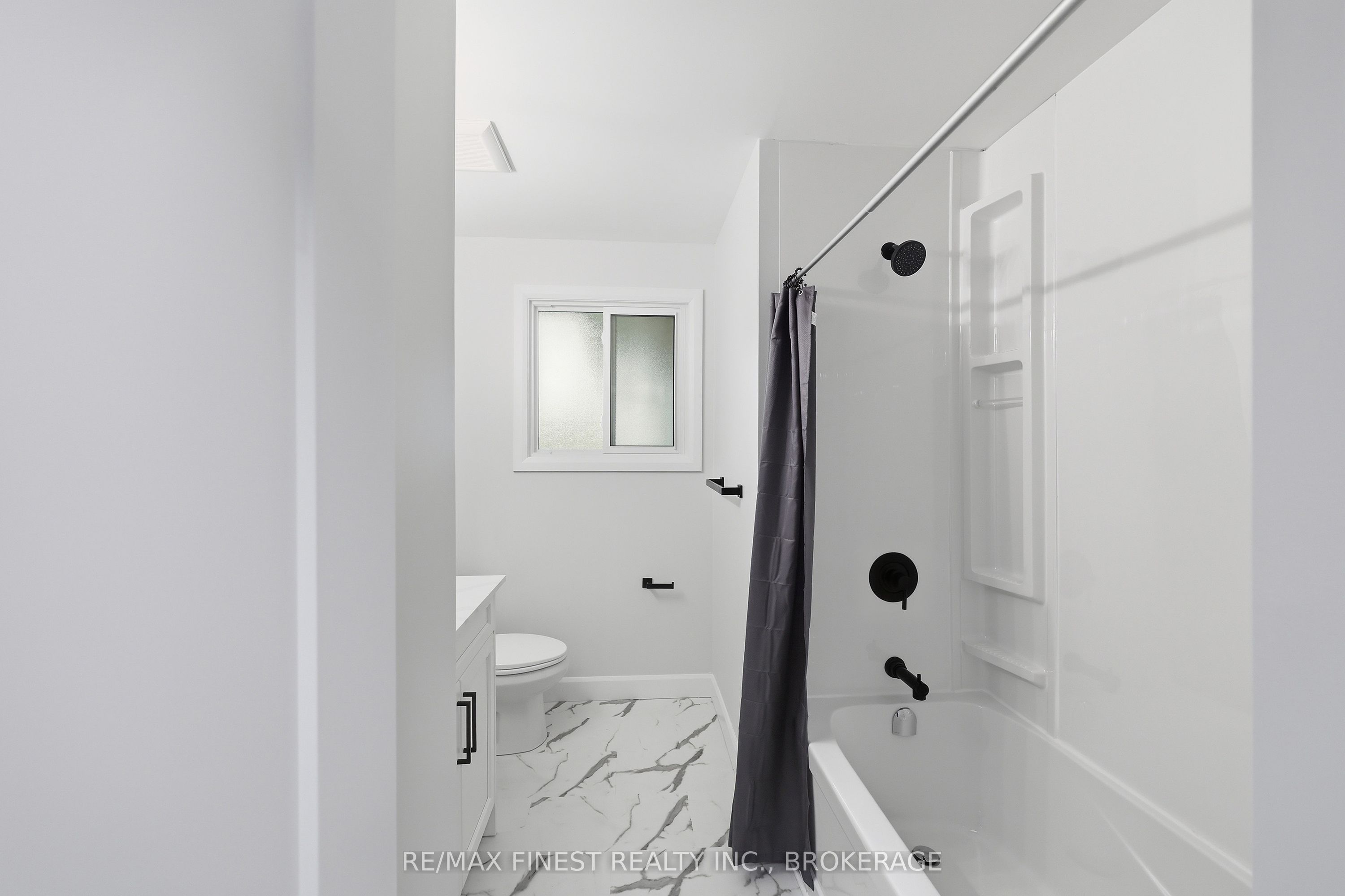 687 Willis Street Property Photo 29
