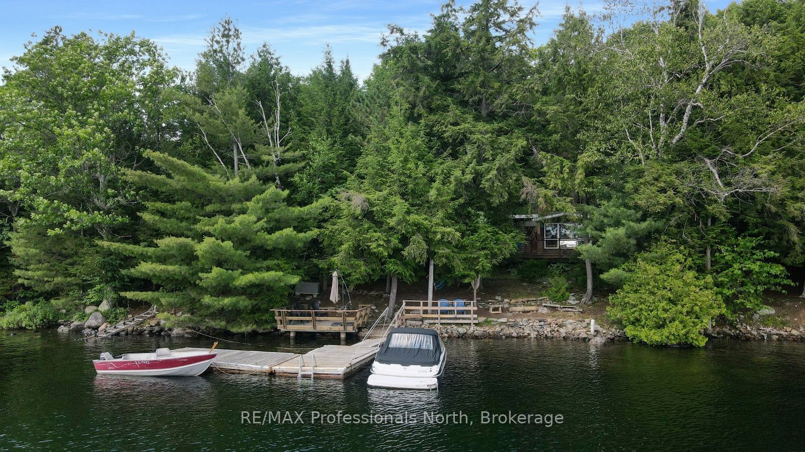 1042 Platinum Bay Road Property Photo 1