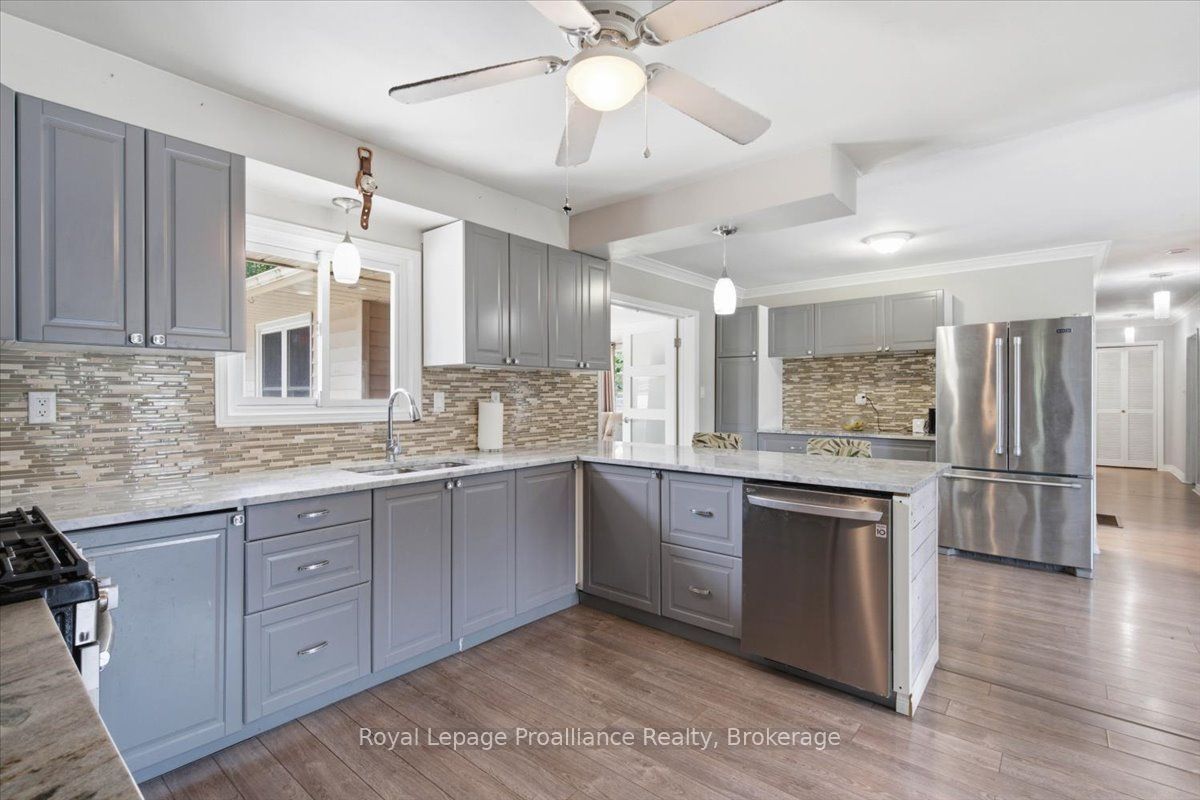 178 Riverside Parkway Property Photo 14