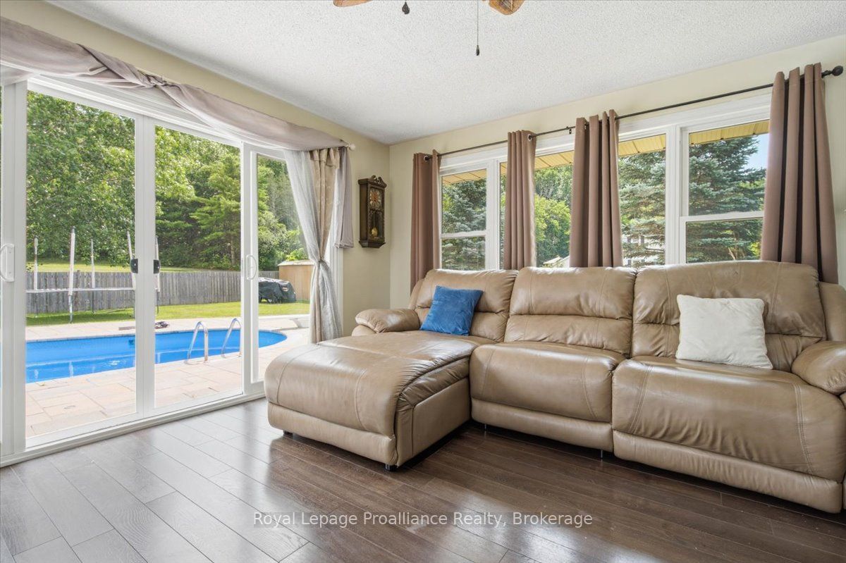 178 Riverside Parkway Property Photo 20