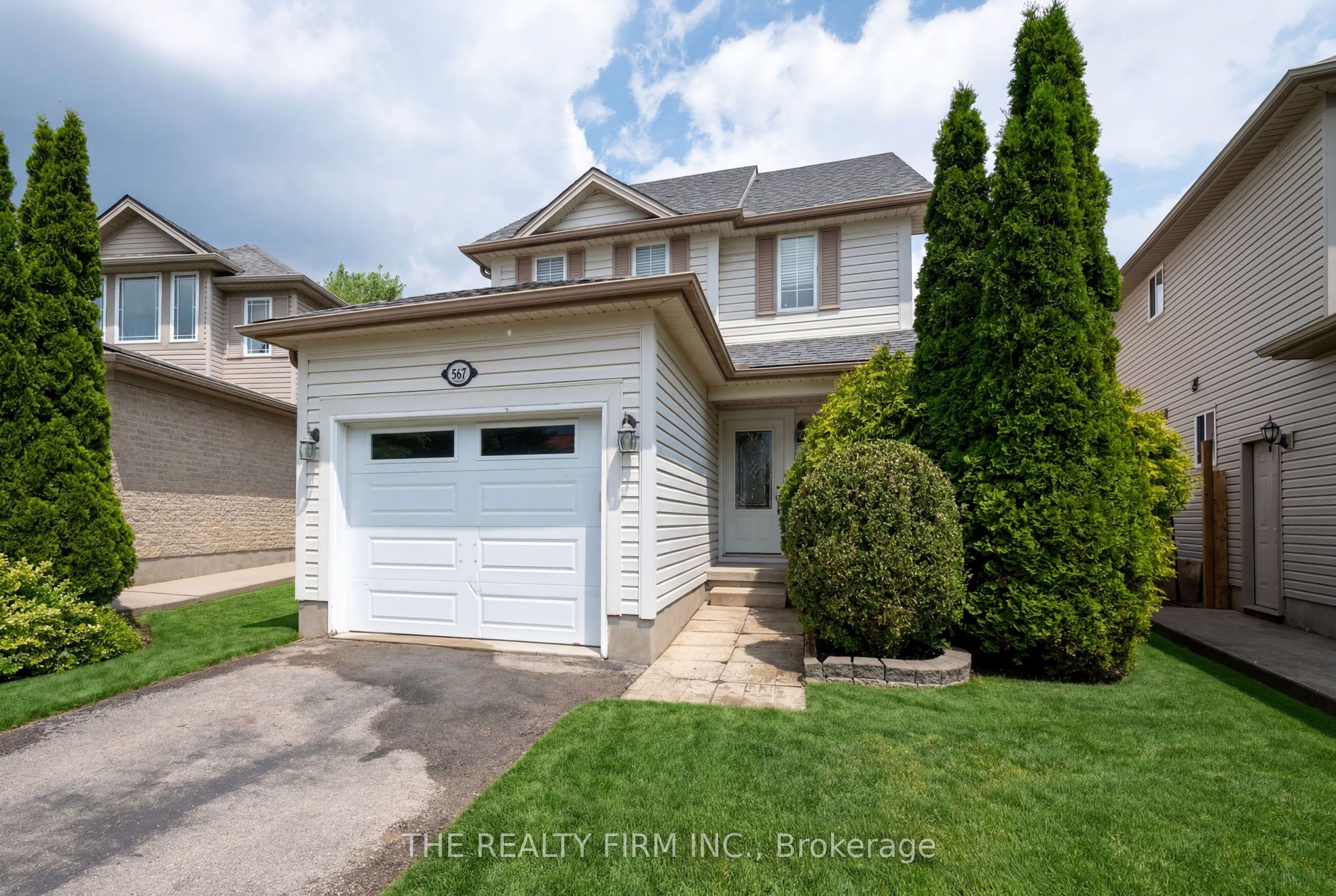 567 Fieldgate Circle Property Photo 1