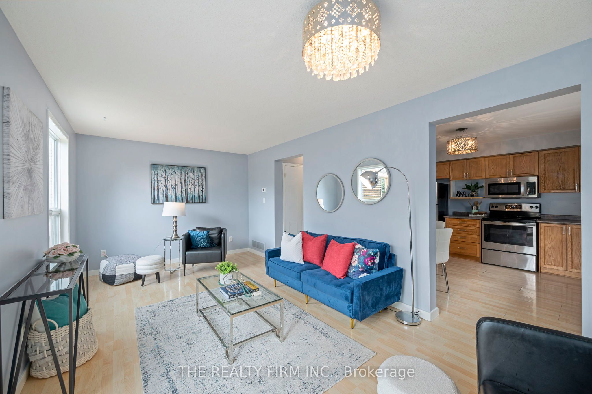 567 Fieldgate Circle Property Photo 4