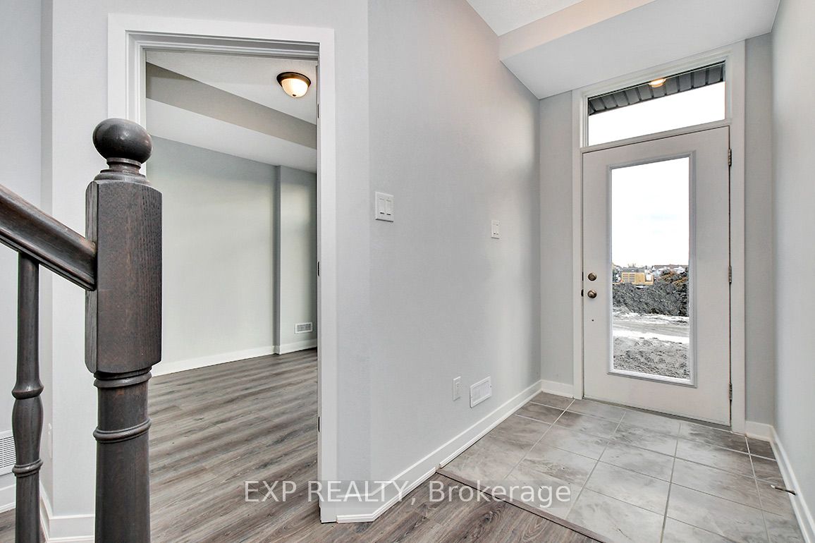 1258 Hemlock Road Property Photo 2