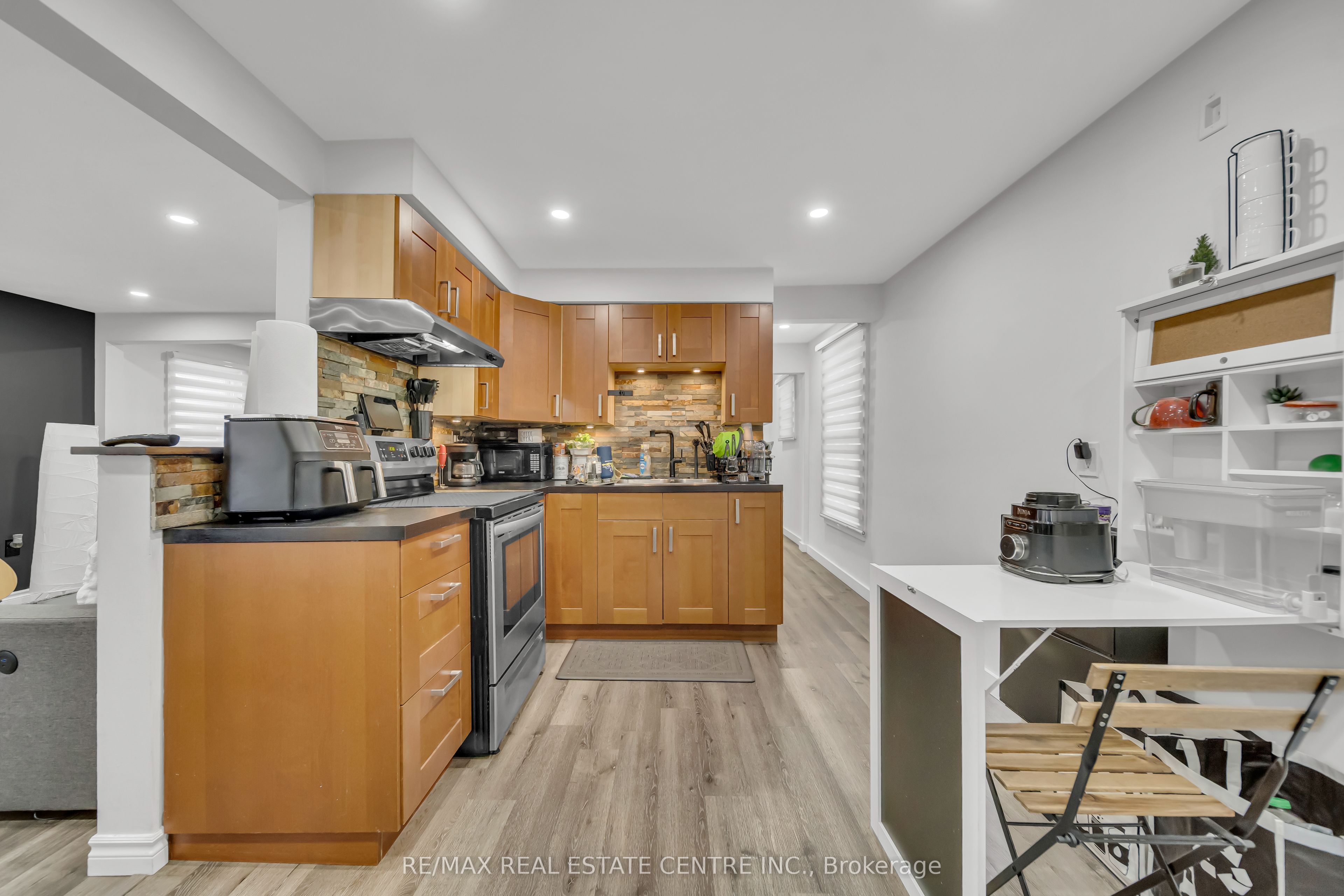 191 Margaret Avenue Property Photo 6