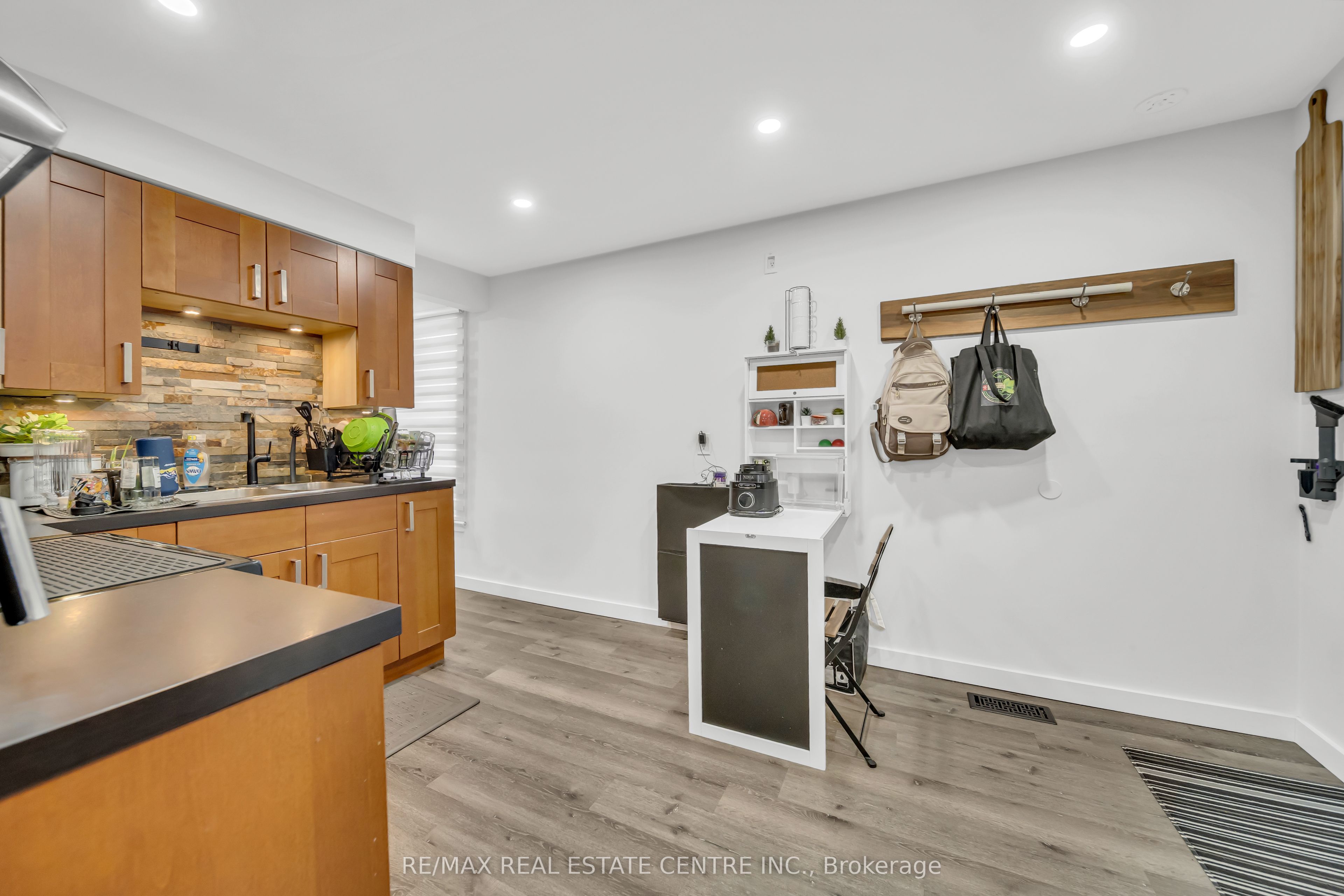 191 Margaret Avenue Property Photo 7
