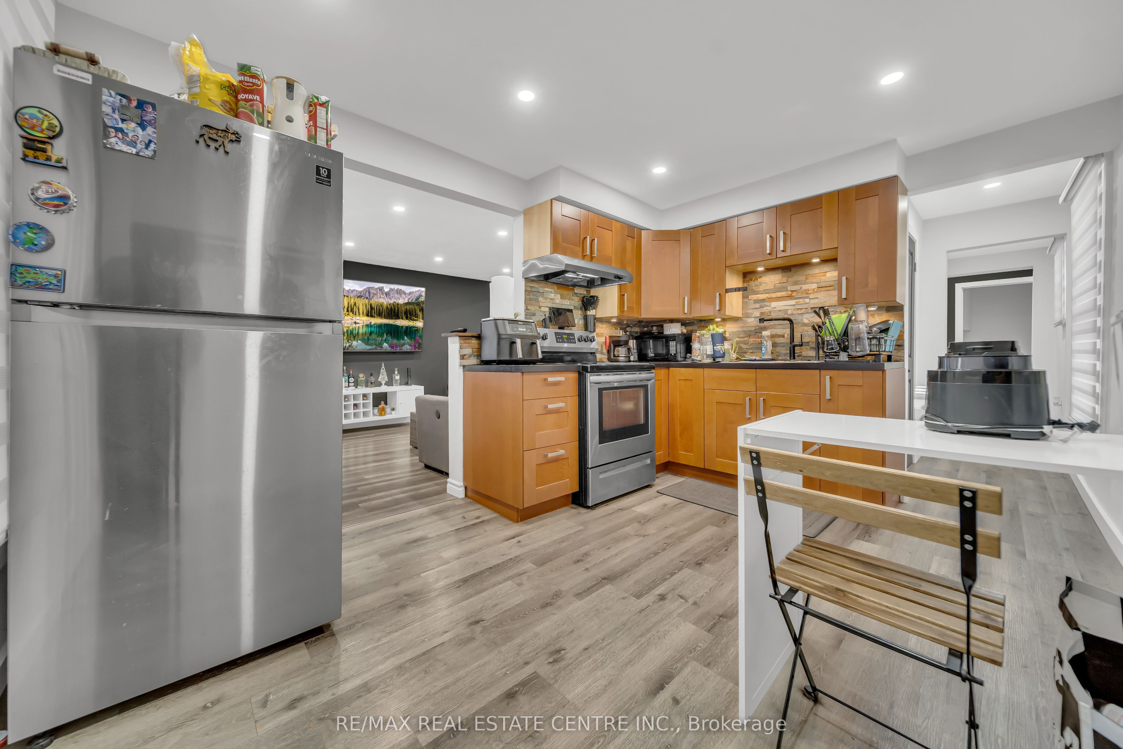 191 Margaret Avenue Property Photo 8