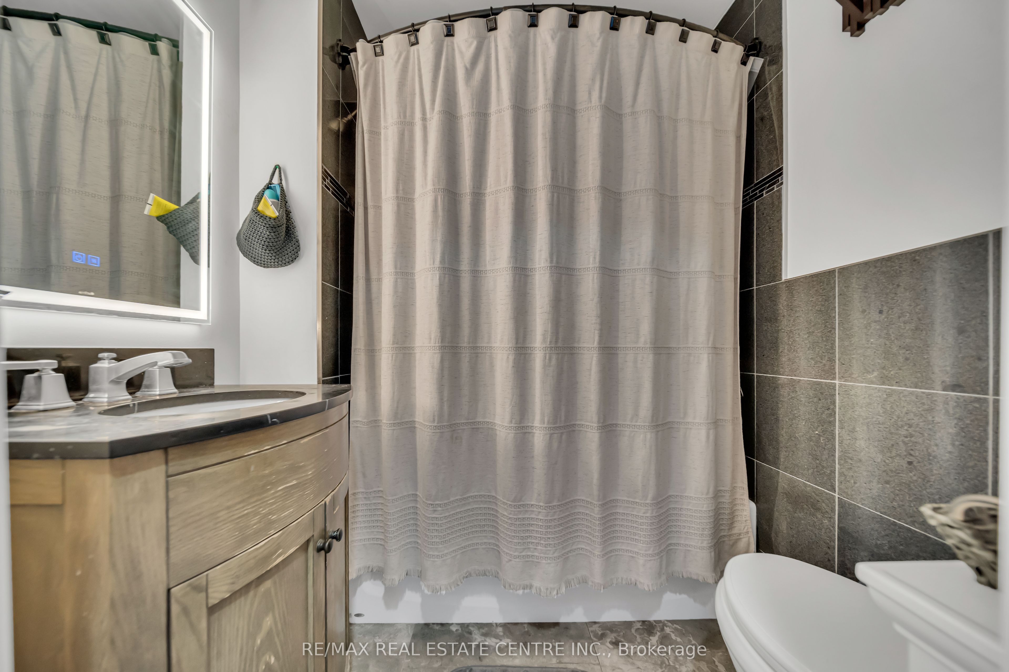 191 Margaret Avenue Property Photo 23