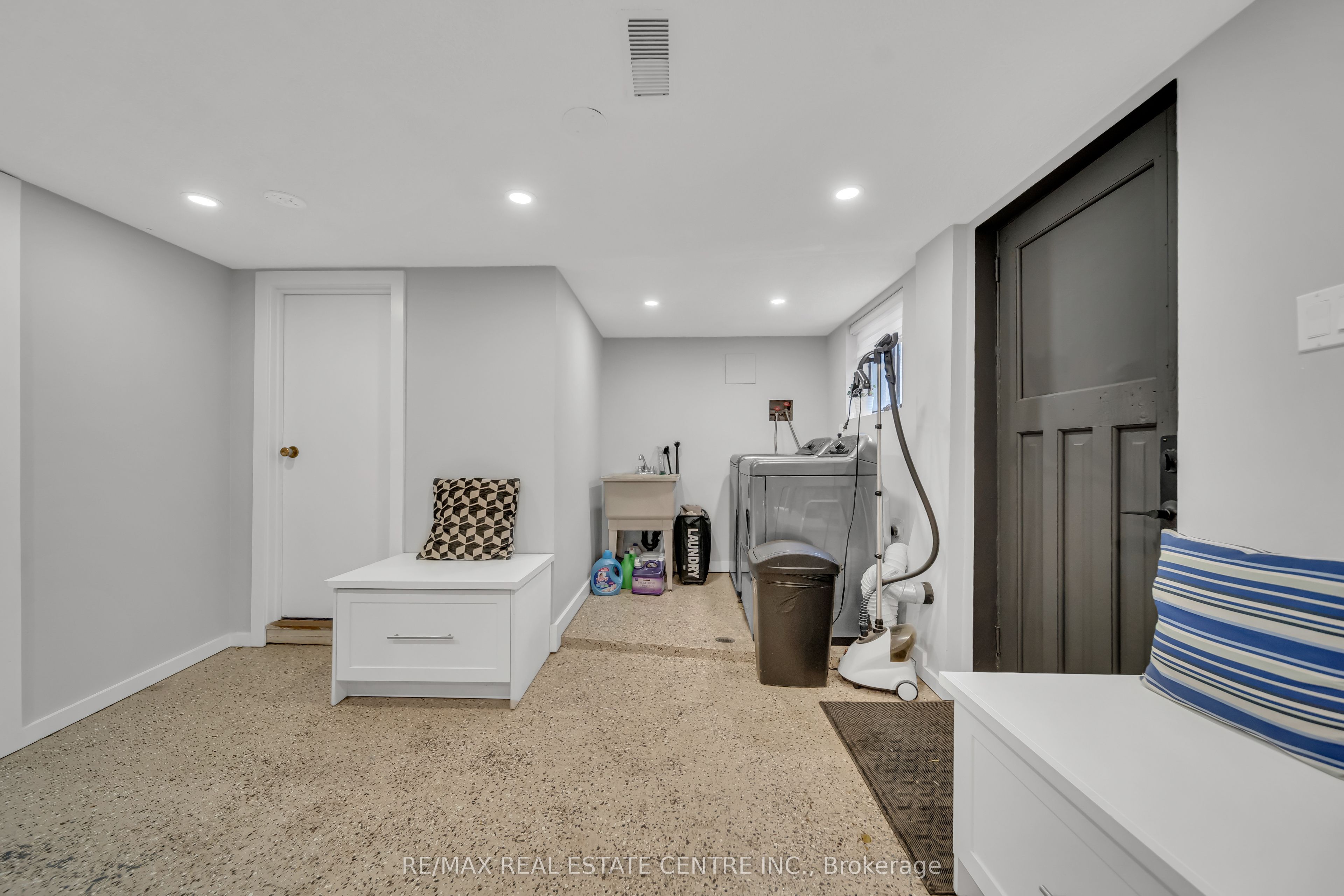 191 Margaret Avenue Property Photo 27