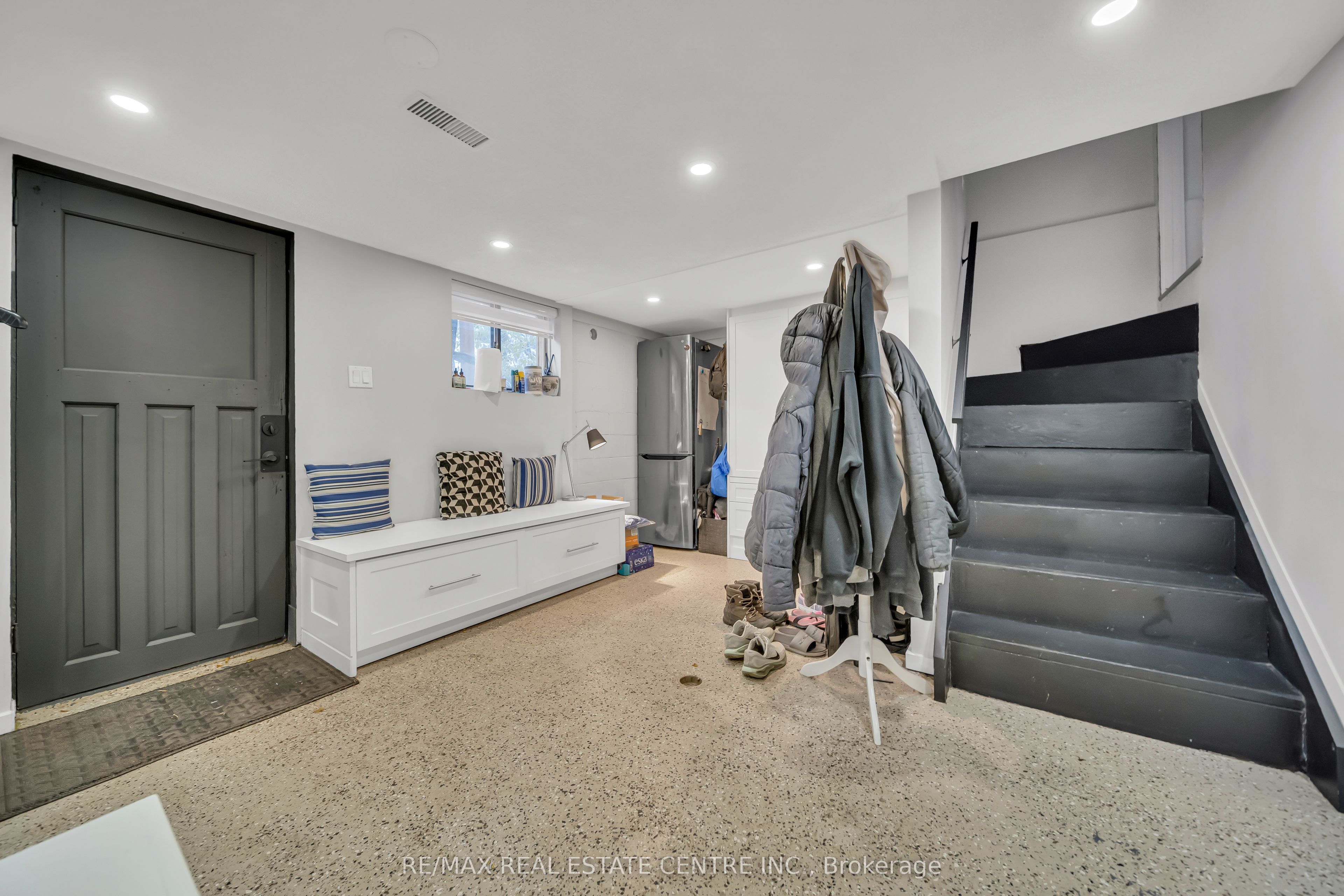 191 Margaret Avenue Property Photo 28