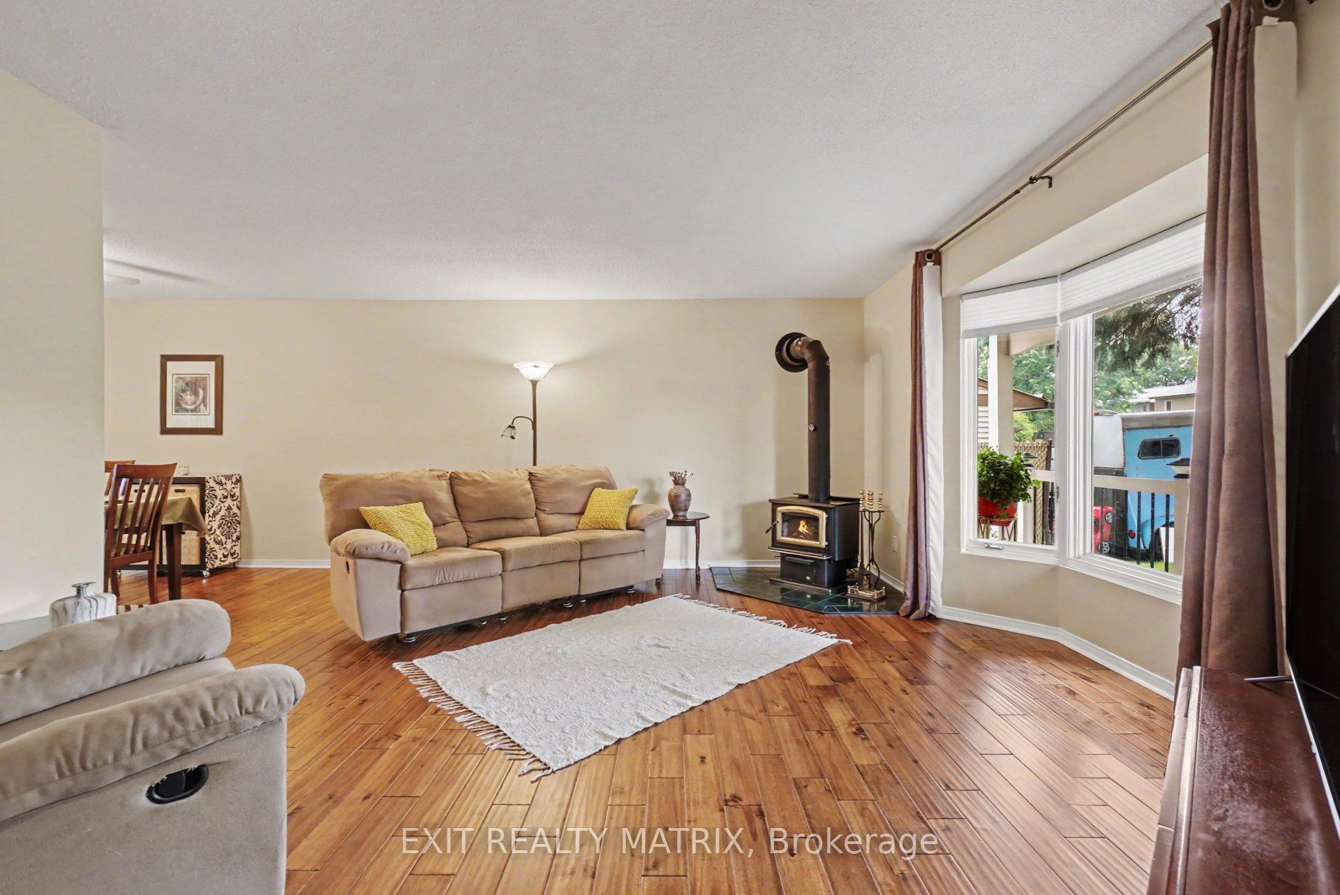 30 Bartley Crescent Property Photo 4