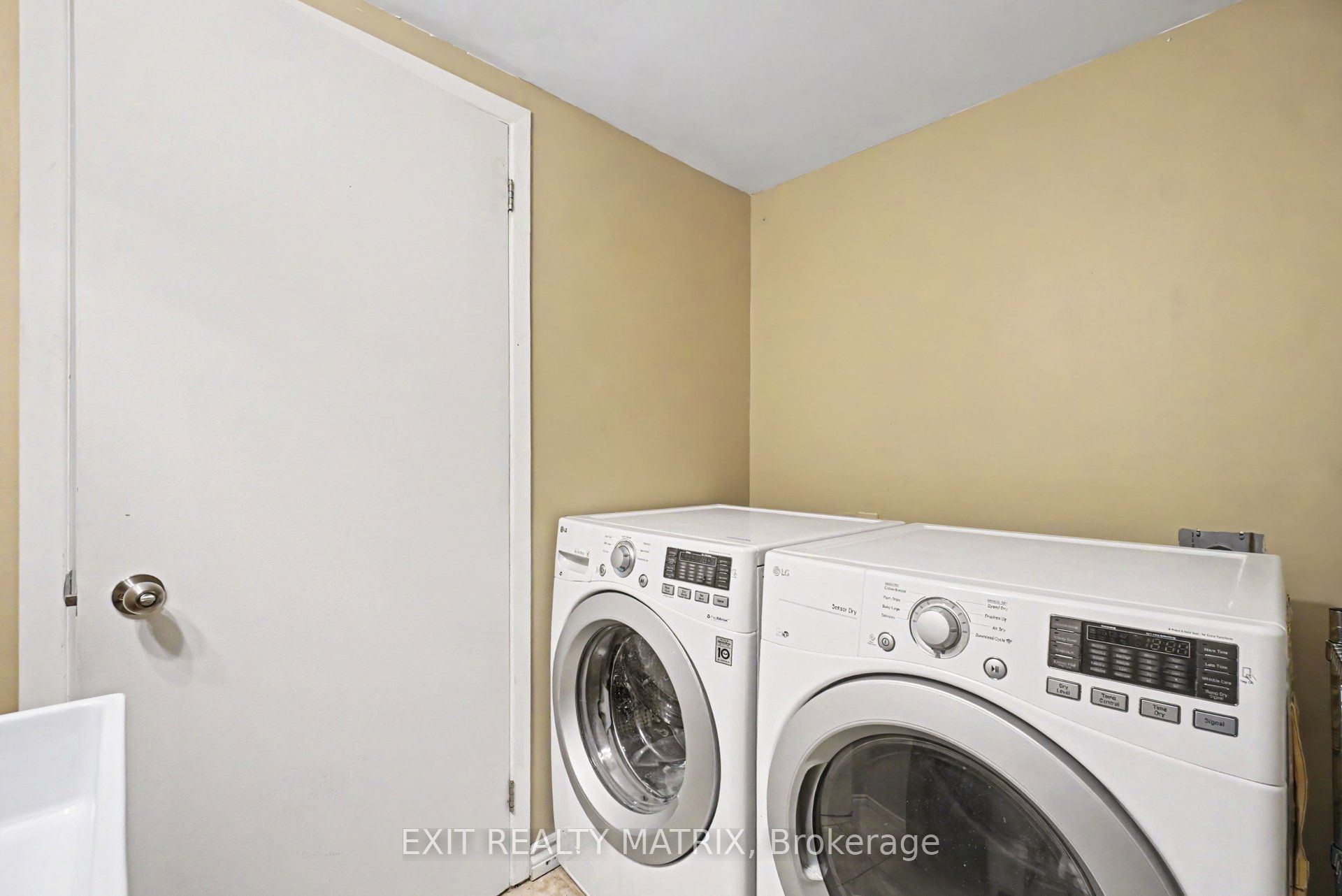 30 Bartley Crescent Property Photo 14