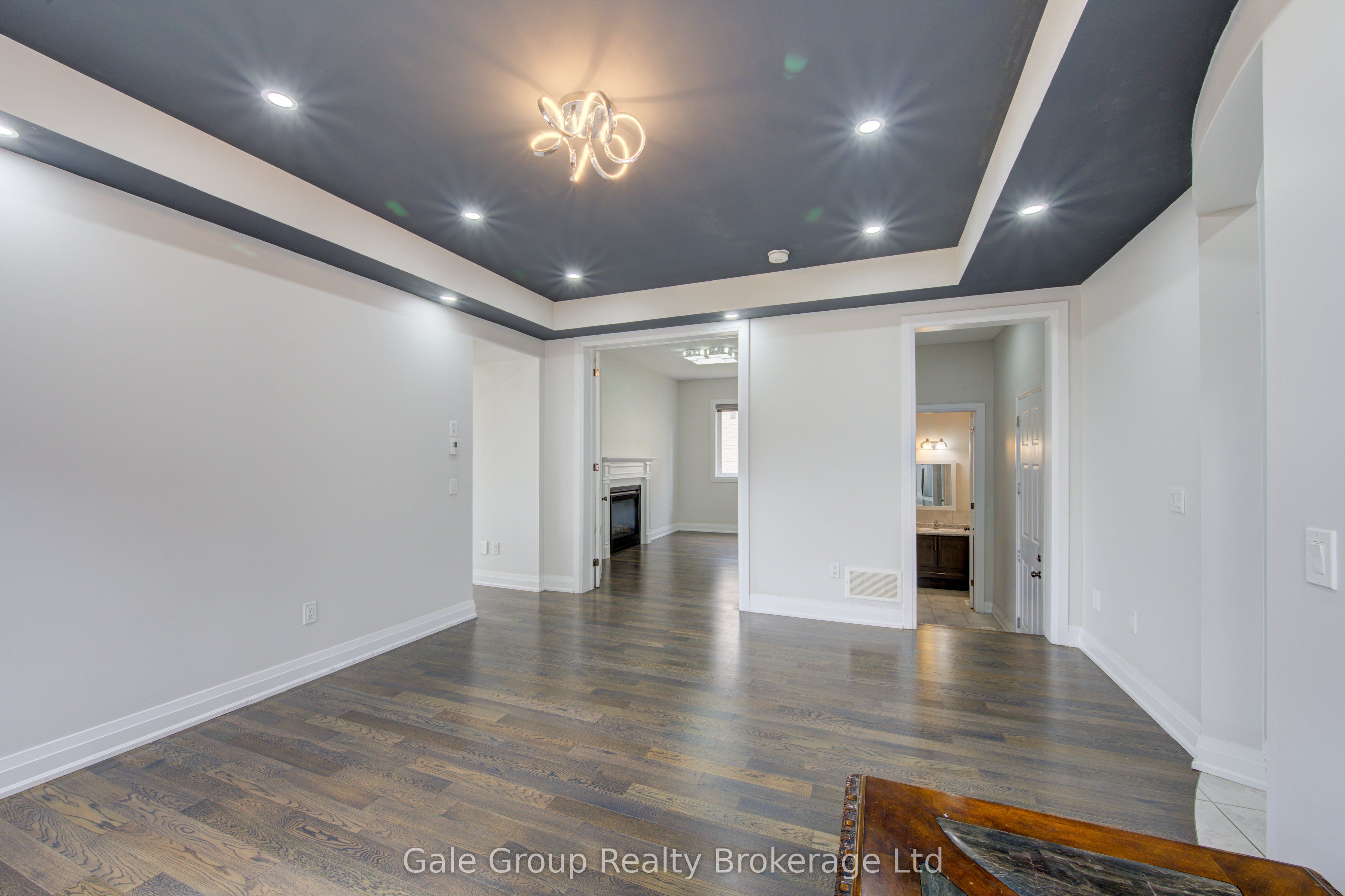 125 Prince Charles Crescent Property Photo 8