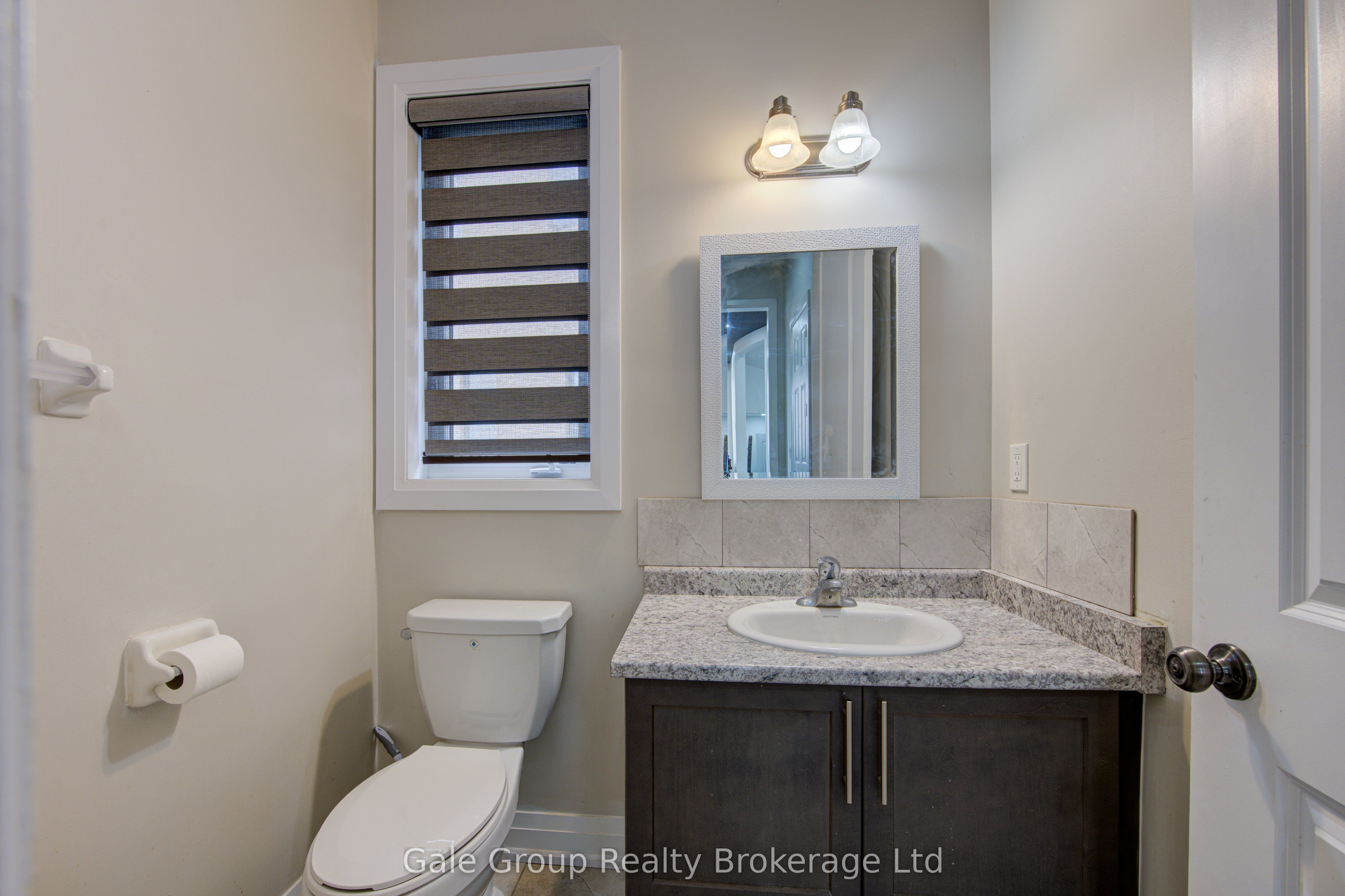 125 Prince Charles Crescent Property Photo 10