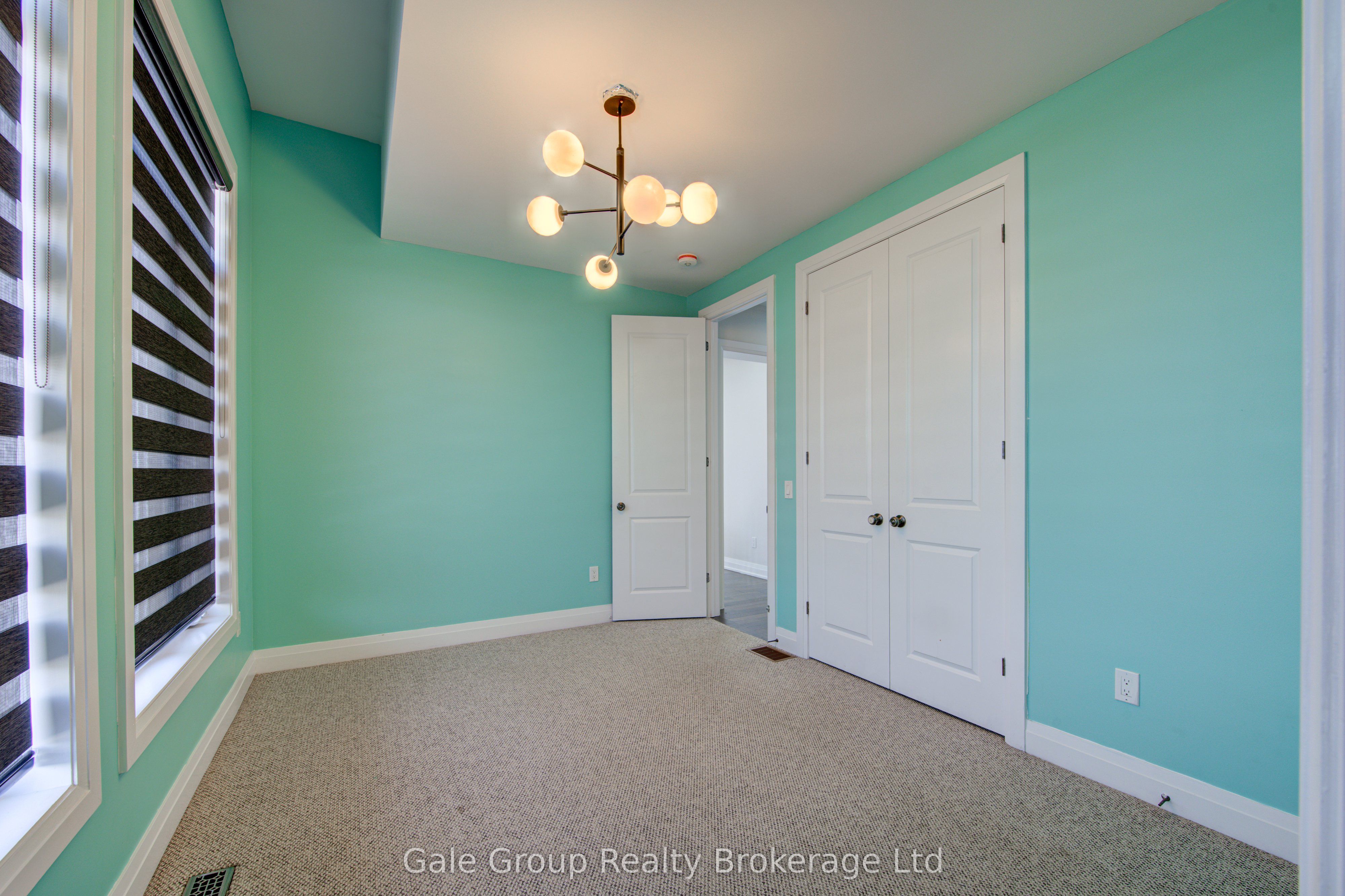 125 Prince Charles Crescent Property Photo 23