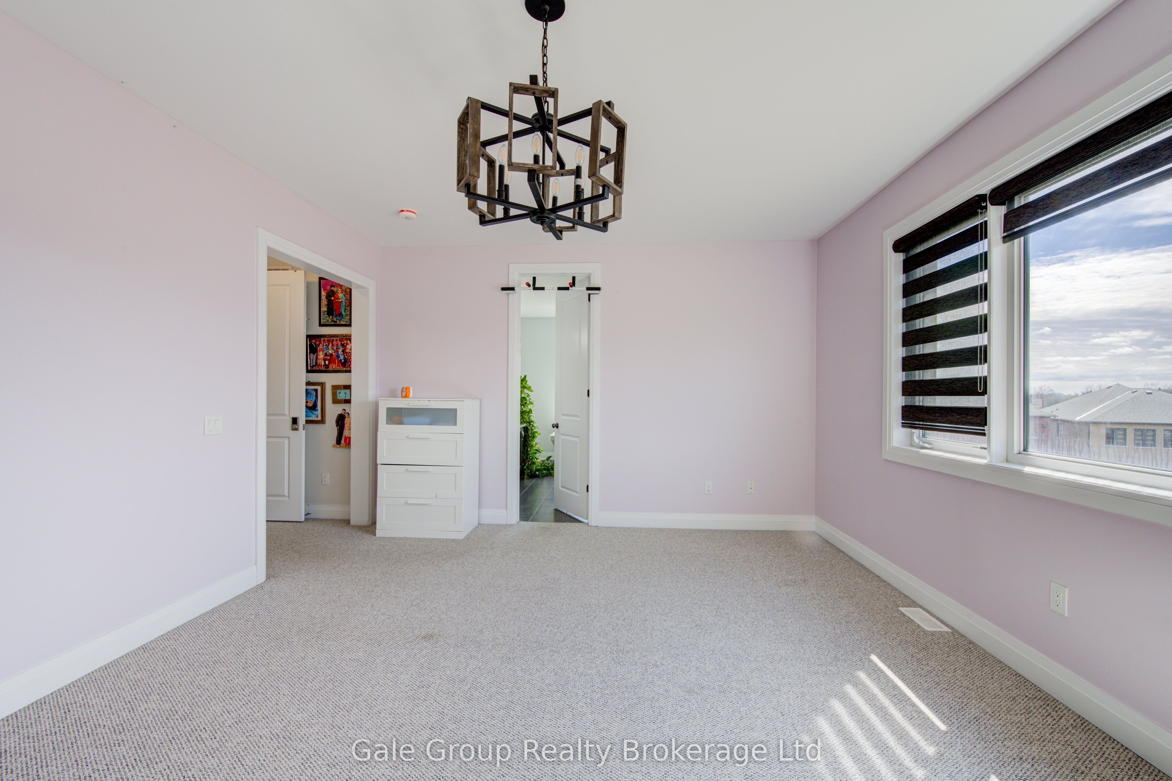 125 Prince Charles Crescent Property Photo 31