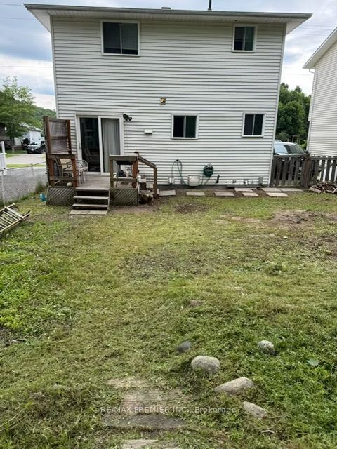 26 Hergott Avenue Property Photo 28