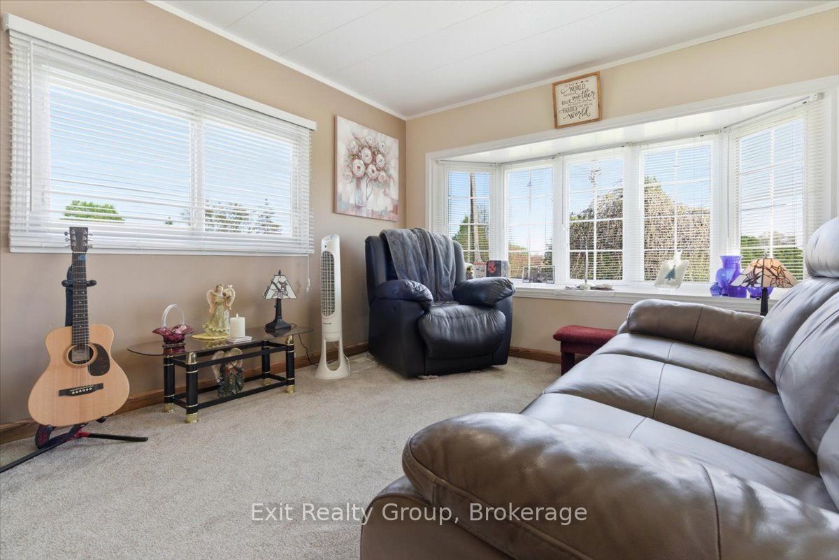 5 Chapel Boulevard Property Photo 4