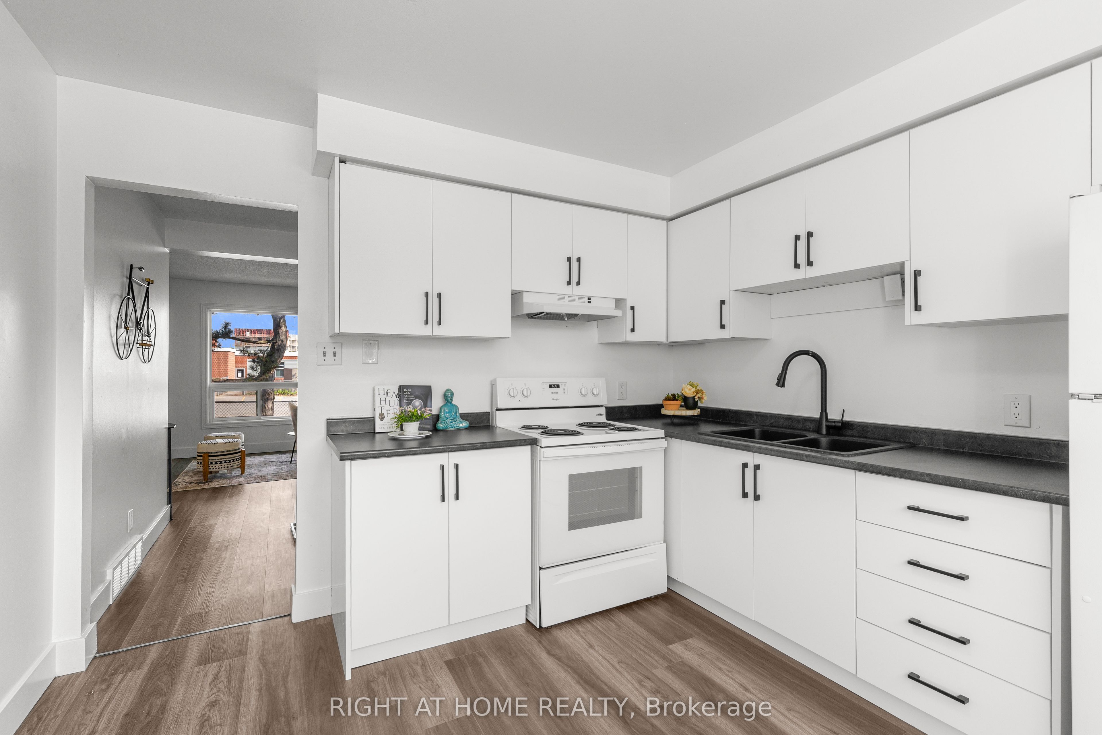 550 Second Street 59 Property Photo 6