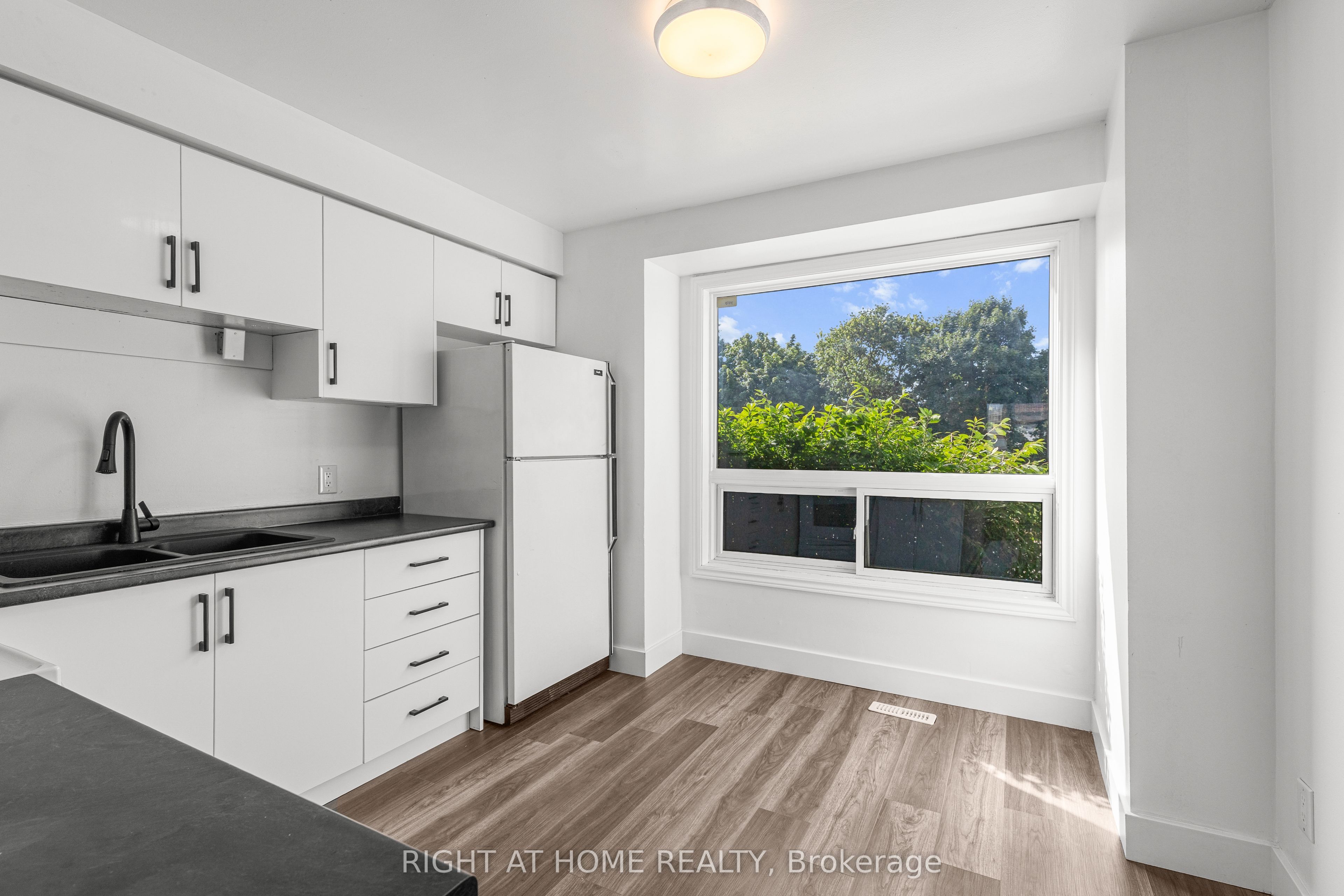 550 Second Street 59 Property Photo 8