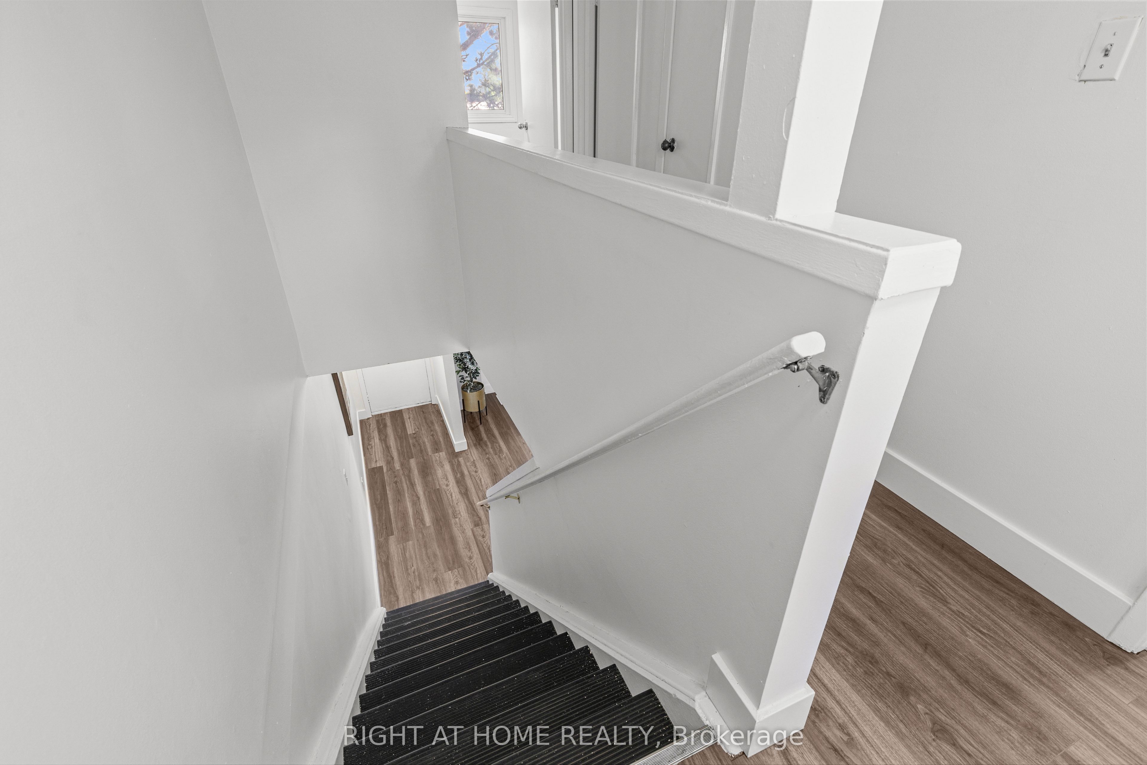 550 Second Street 59 Property Photo 22