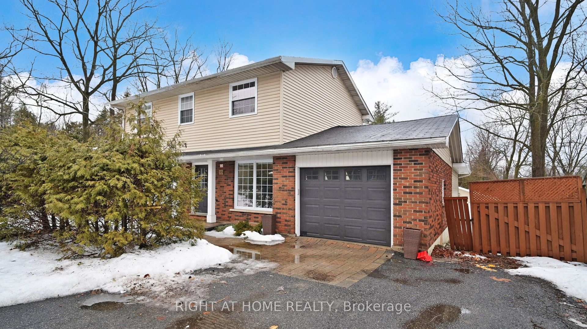 301 Garner Road E Property Photo 1