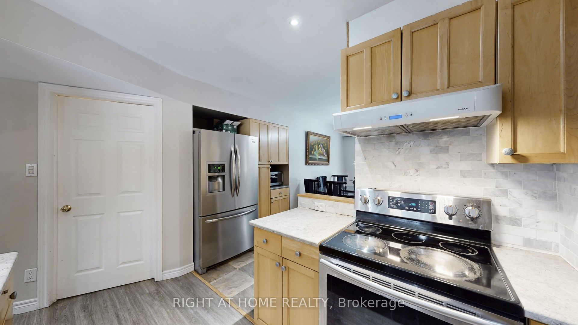 301 Garner Road E Property Photo 13