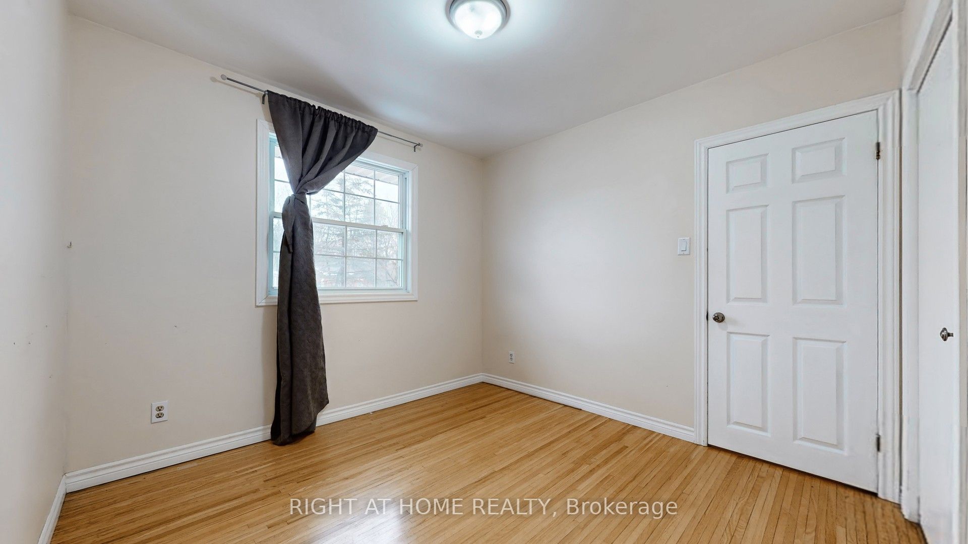 301 Garner Road E Property Photo 33