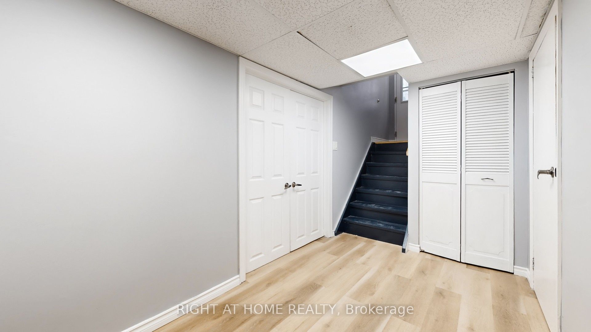 301 Garner Road E Property Photo 35