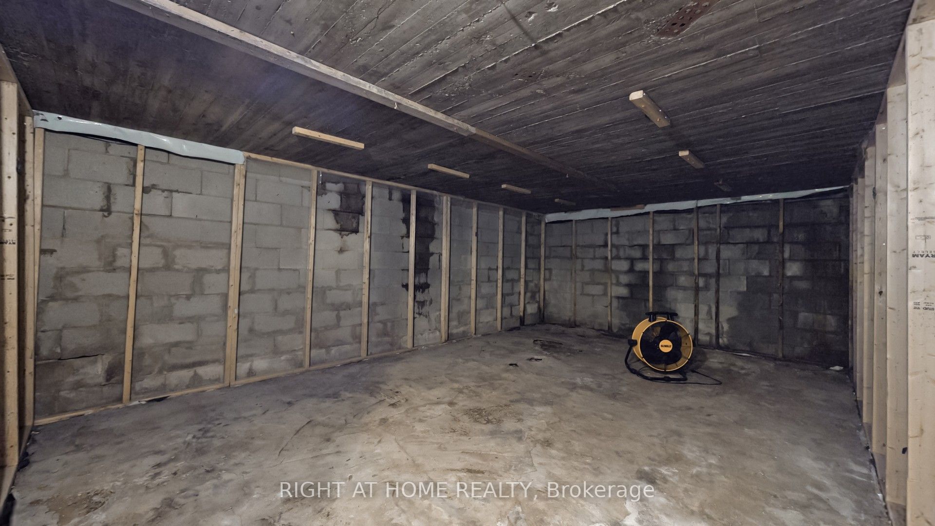 301 Garner Road E Property Photo 44