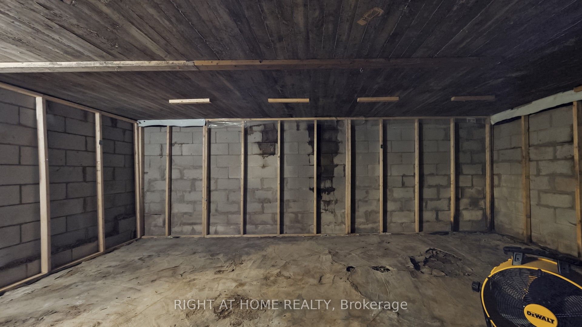 301 Garner Road E Property Photo 45