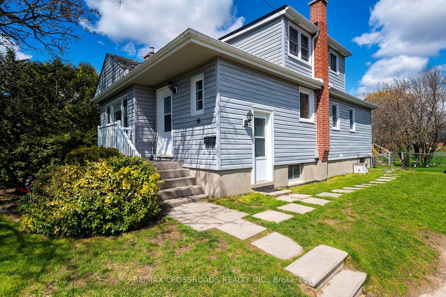 16 Hamilton Avenue Property Photo 3