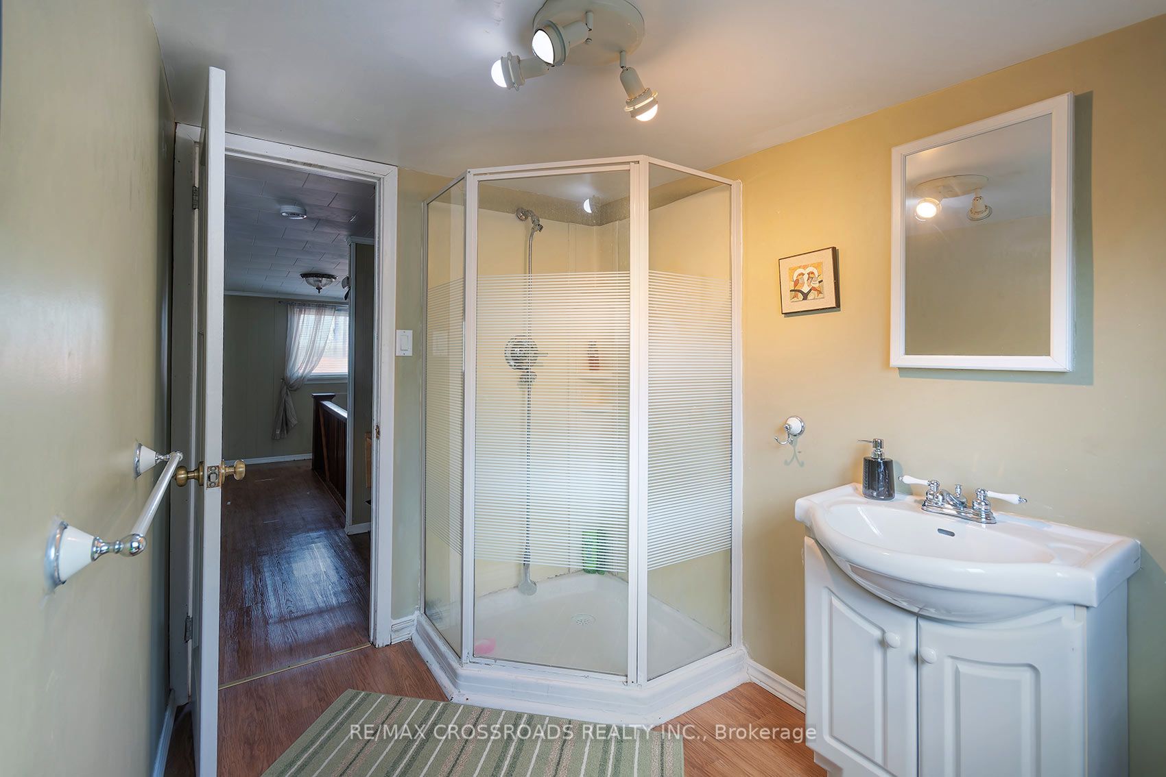16 Hamilton Avenue Property Photo 23