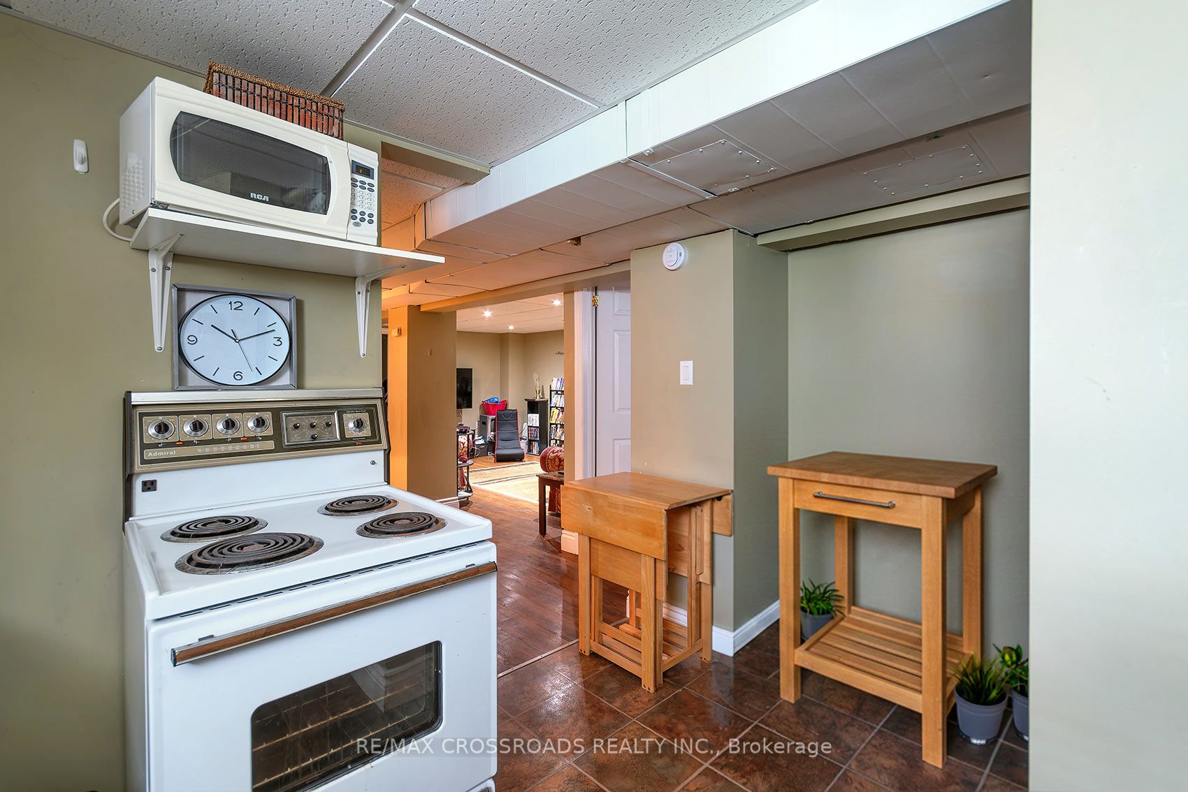 16 Hamilton Avenue Property Photo 27