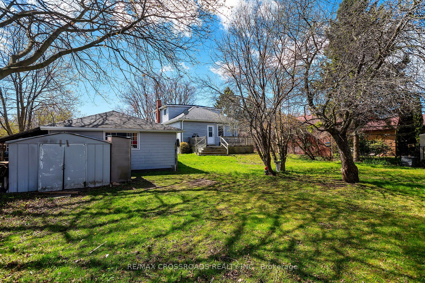 16 Hamilton Avenue Property Photo 39