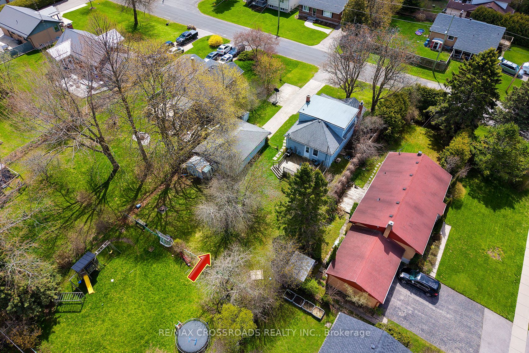 16 Hamilton Avenue Property Photo 40
