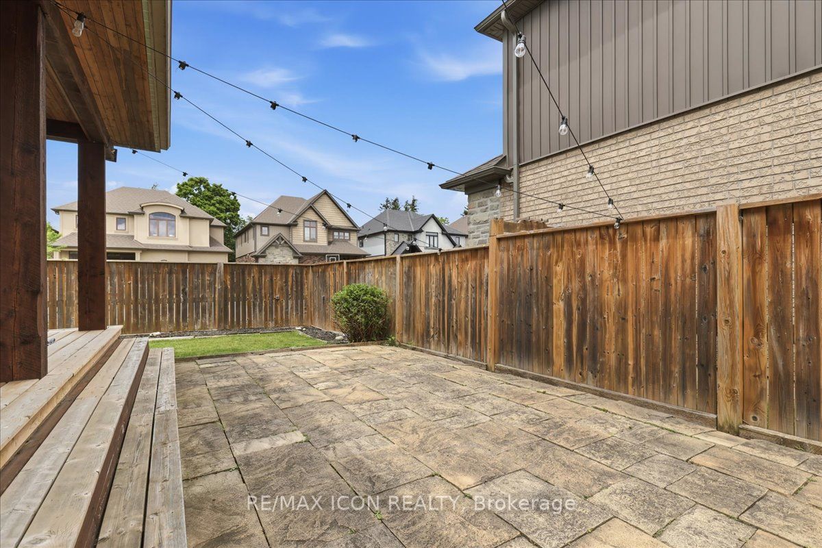 275 Falconridge Drive Property Photo 43