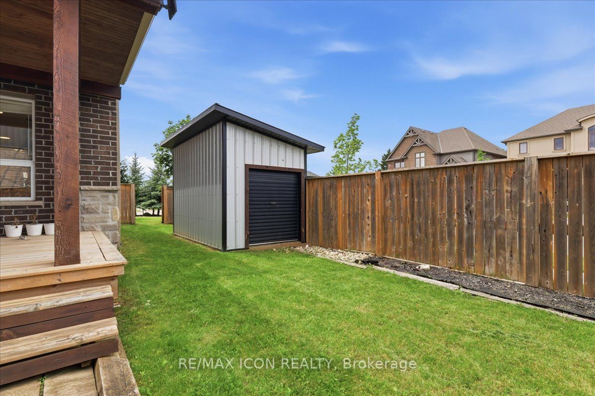 275 Falconridge Drive Property Photo 45