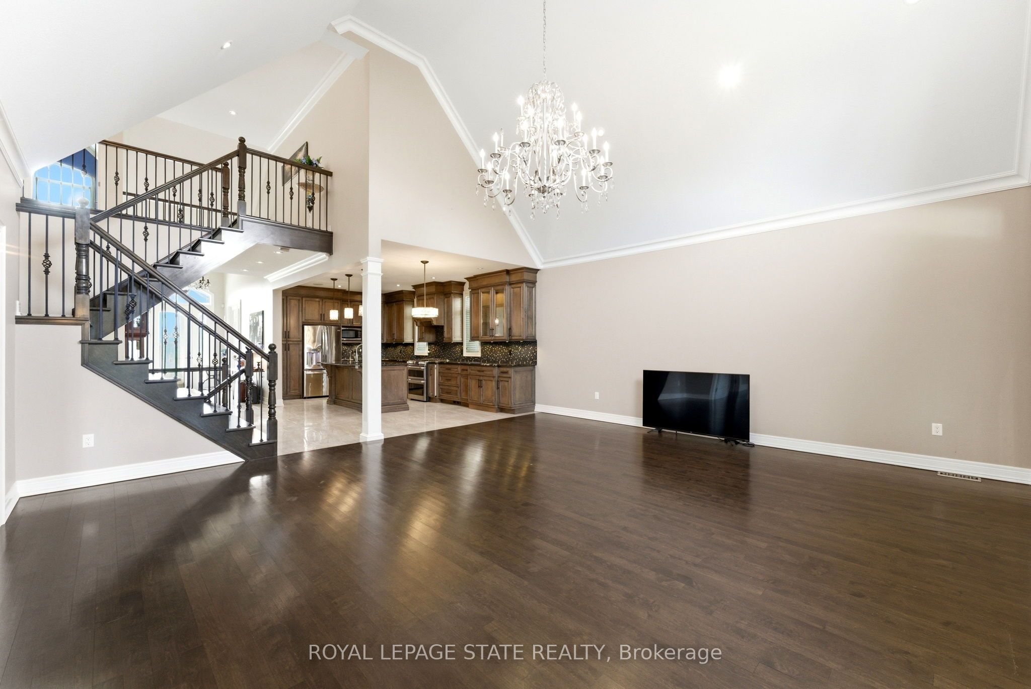 85 Hillcroft Drive Property Photo 8