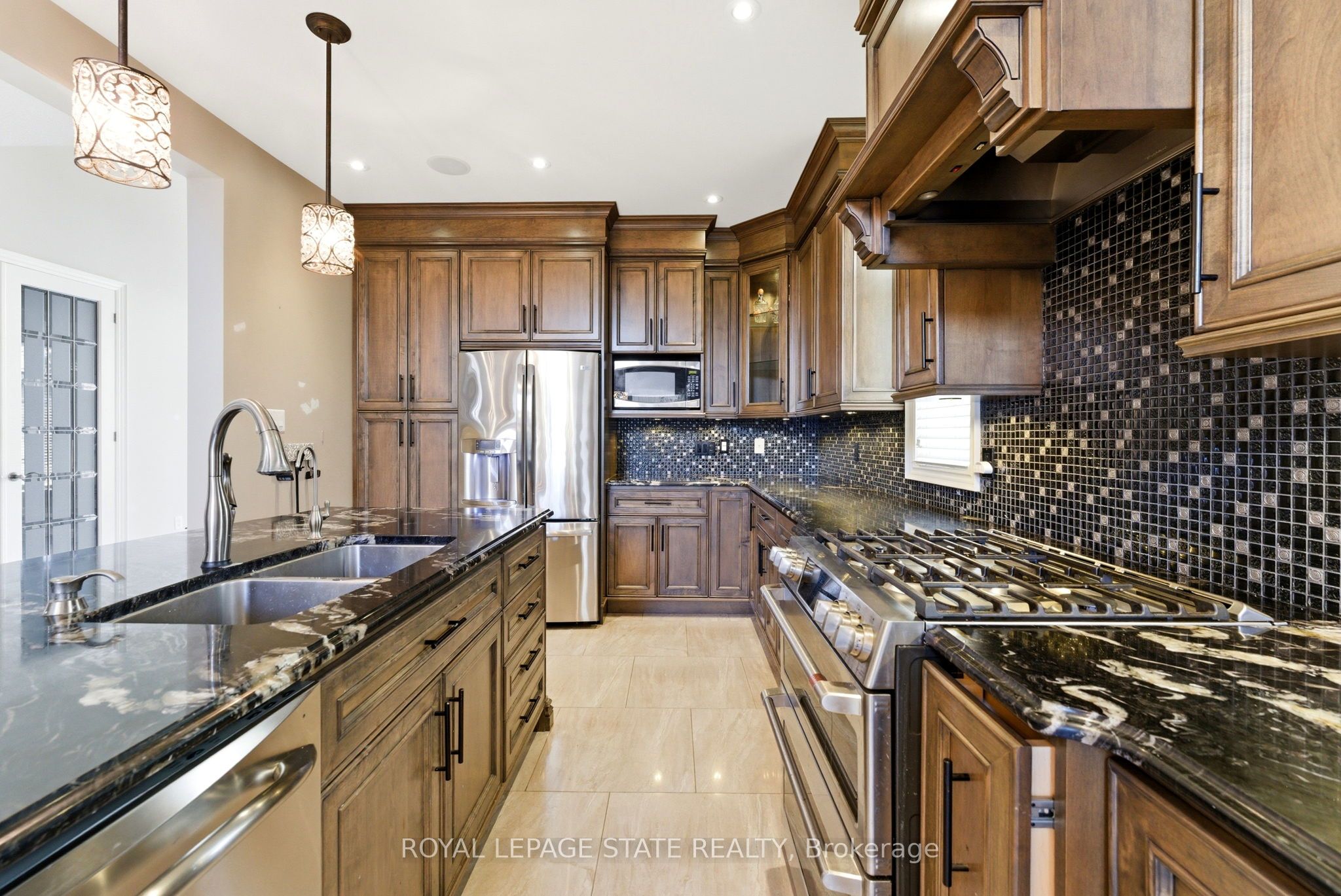 85 Hillcroft Drive Property Photo 15