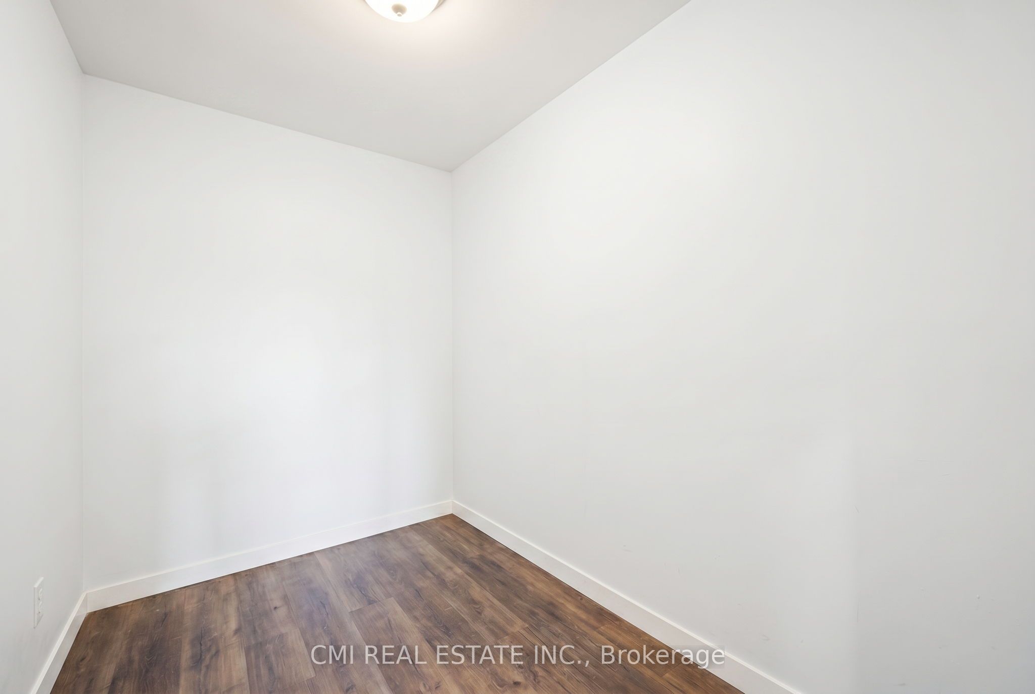 103 Roger Street 306 Property Photo 22