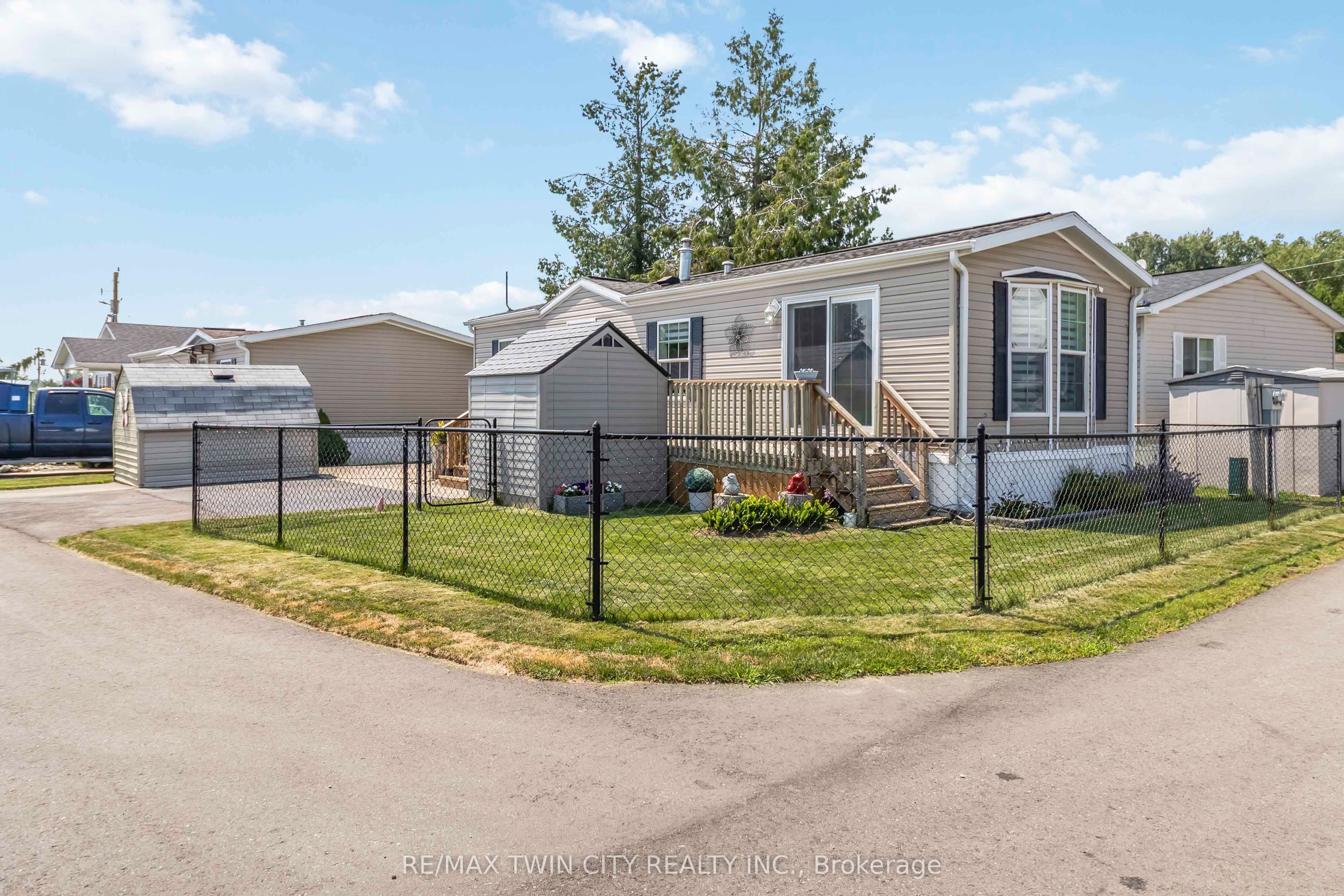 27 Elm Street Property Photo 17