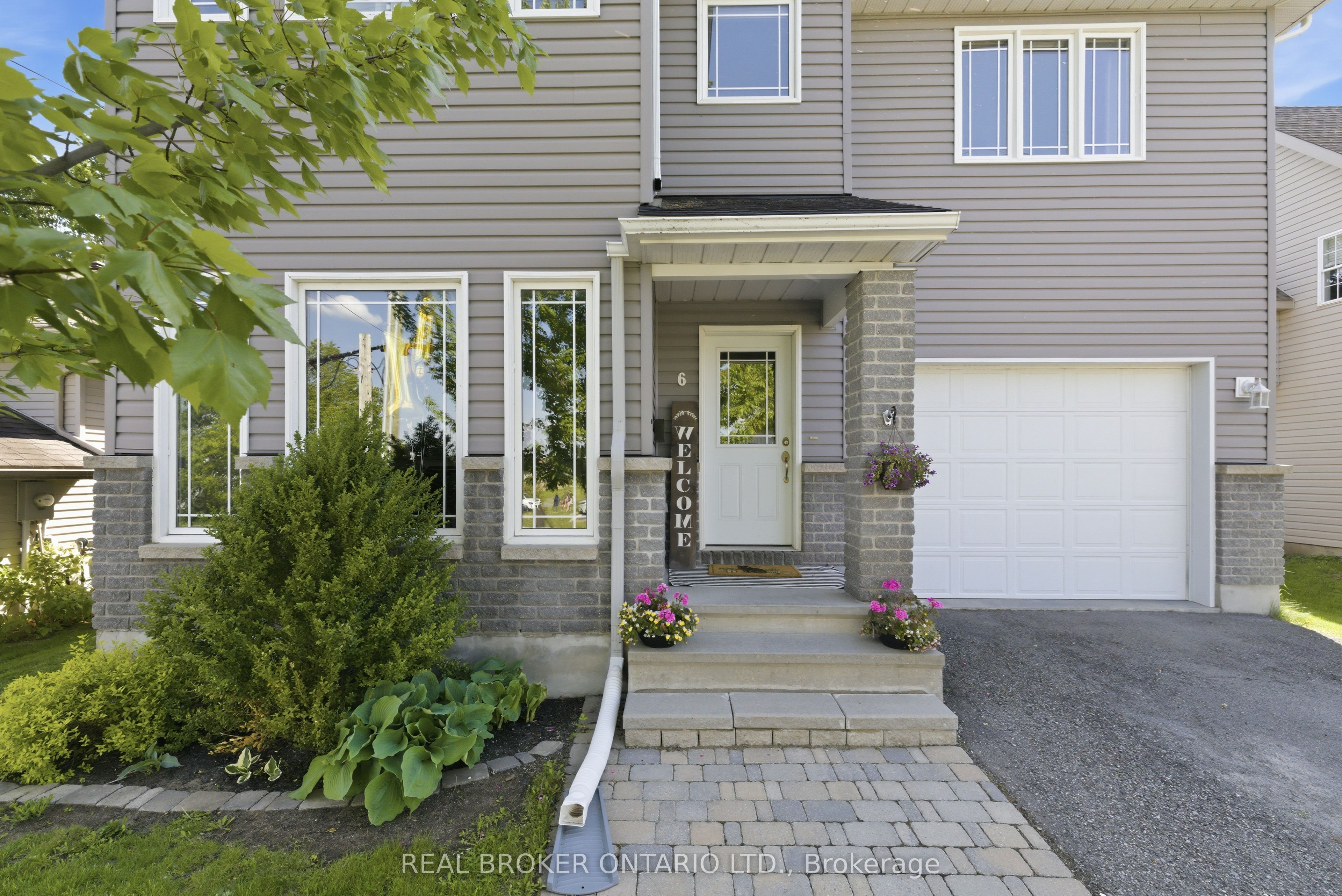 6 Francis Street Property Photo 5