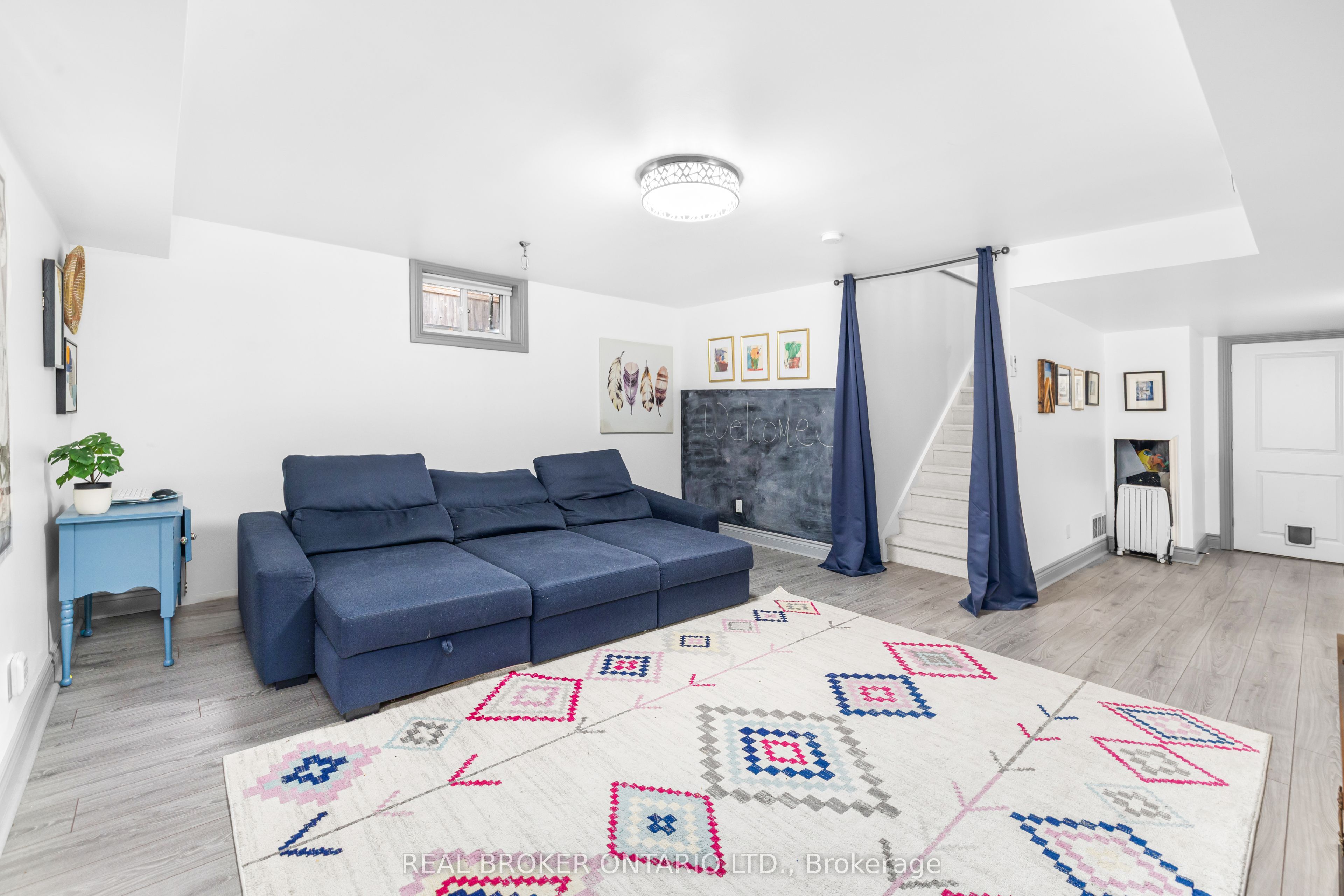 6 Francis Street Property Photo 35