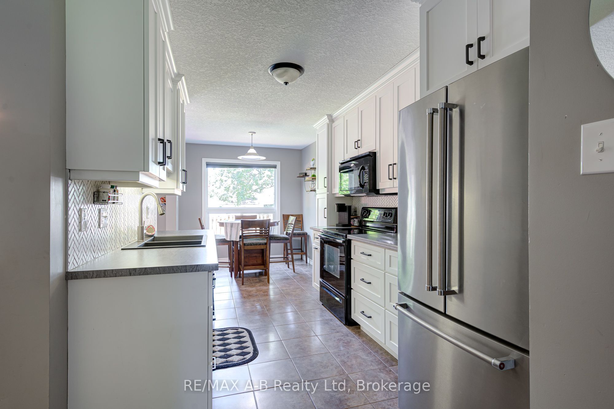 280 Railway Avenue Property Photo 20
