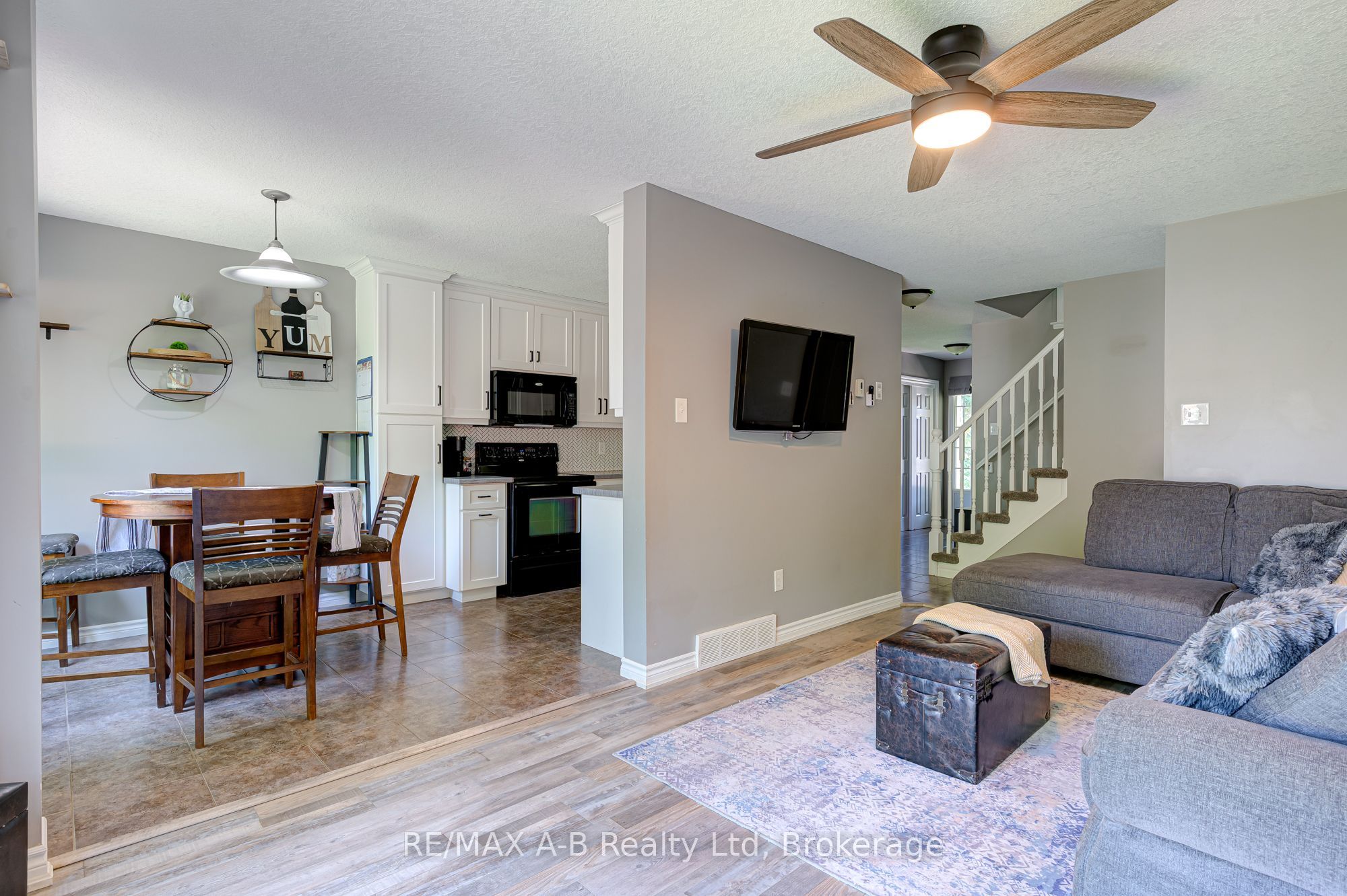 280 Railway Avenue Property Photo 21